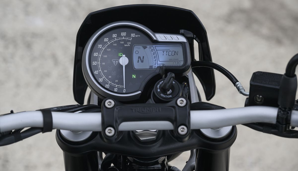 Triumph Tracker 400 2026 detalles (4)