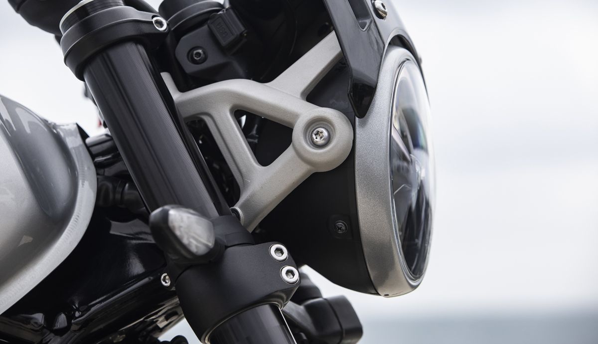 Triumph Tracker 400 2026 detalles (20)