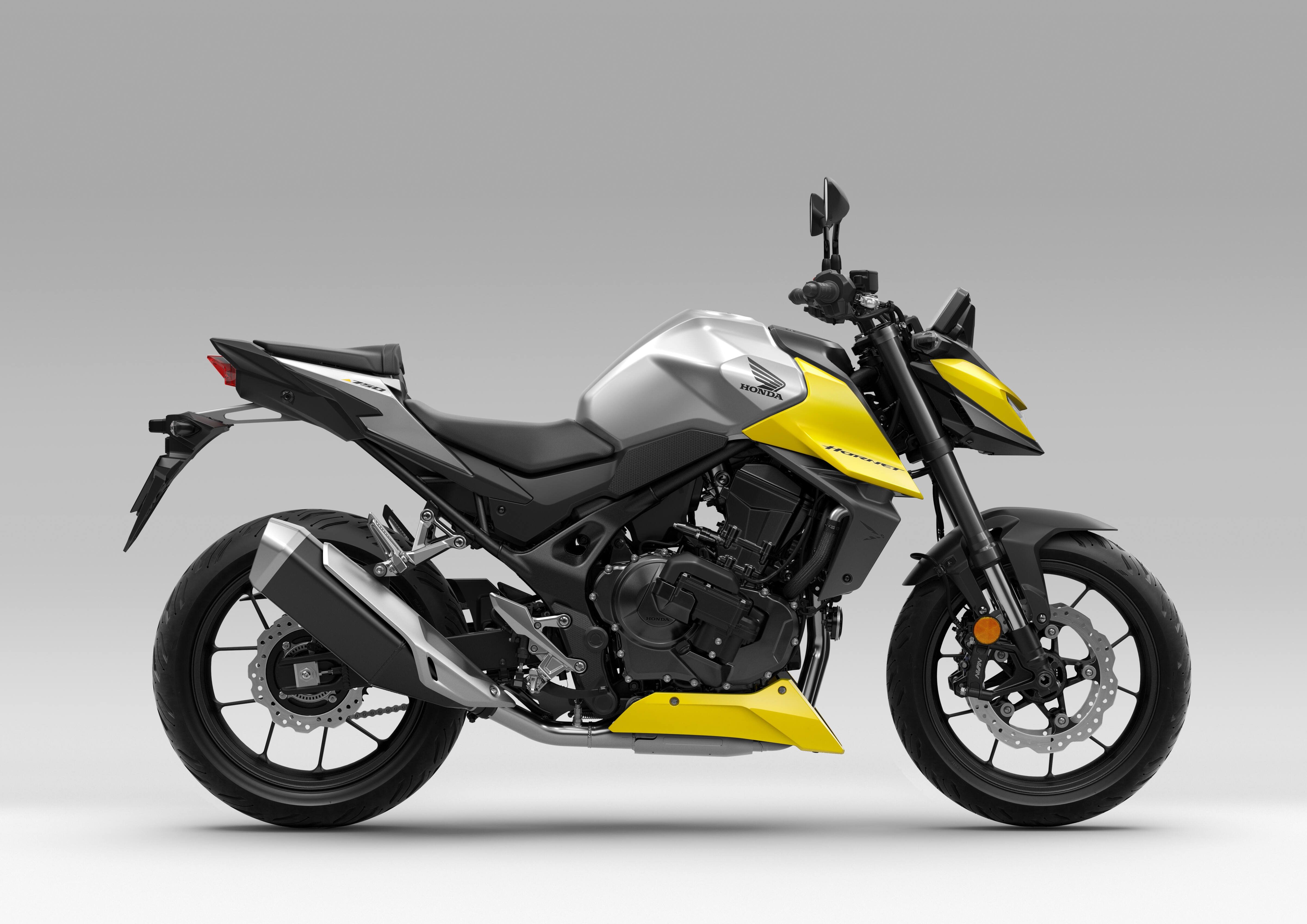 Fotos Honda Hornet 750  E-Clutch 2026