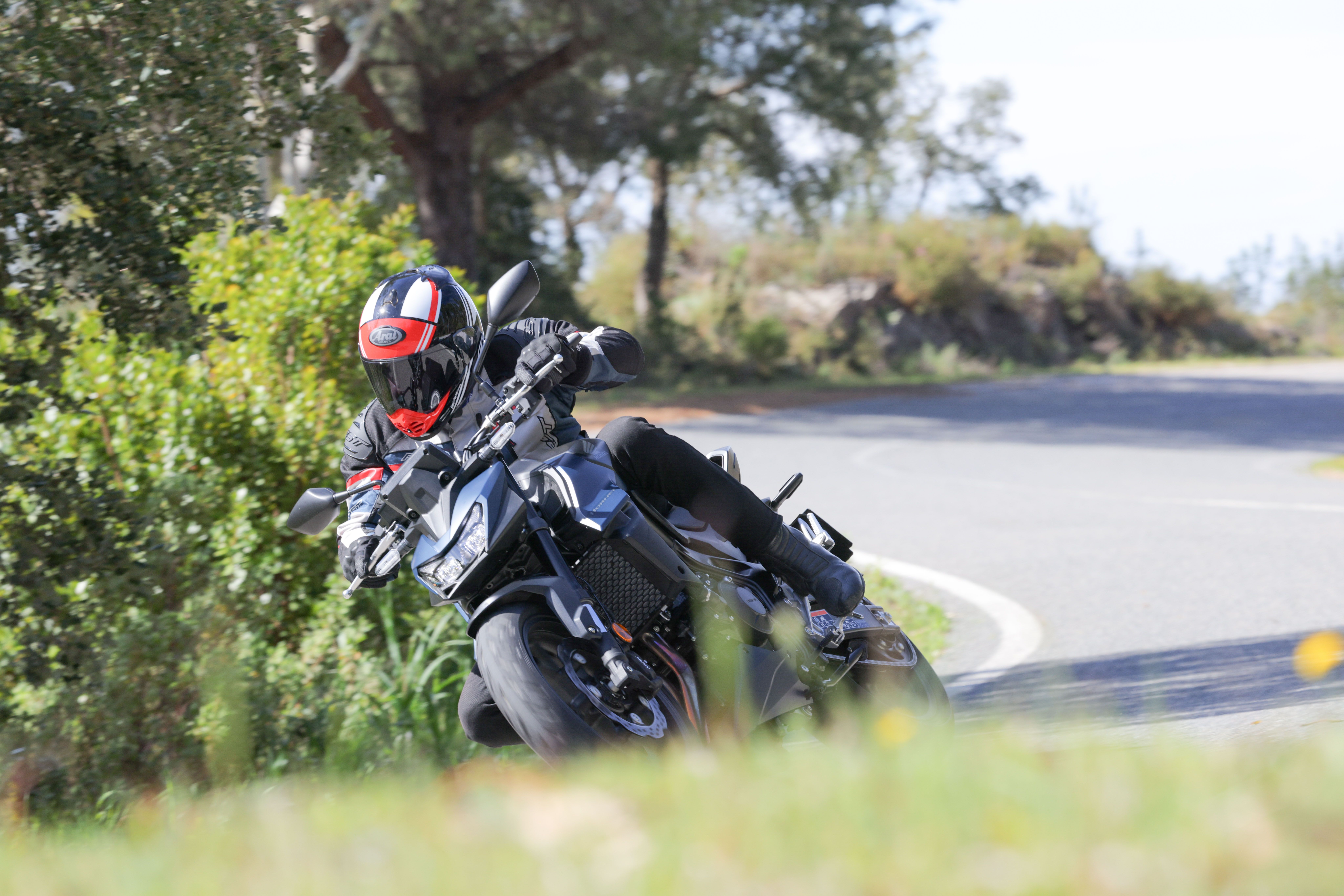 Fotos Honda Hornet 750  E-Clutch 2026