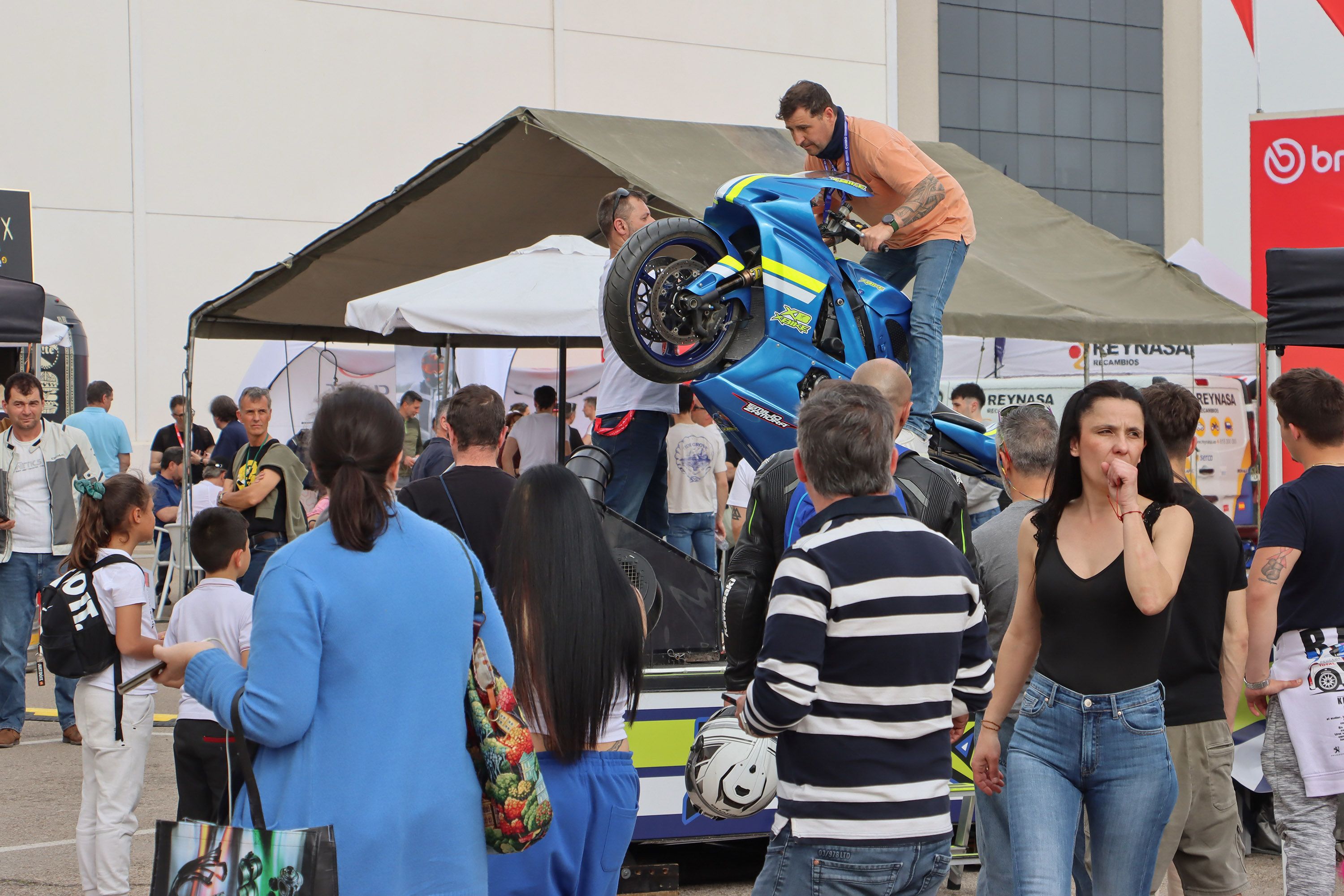 MXM26   simulador caballitos