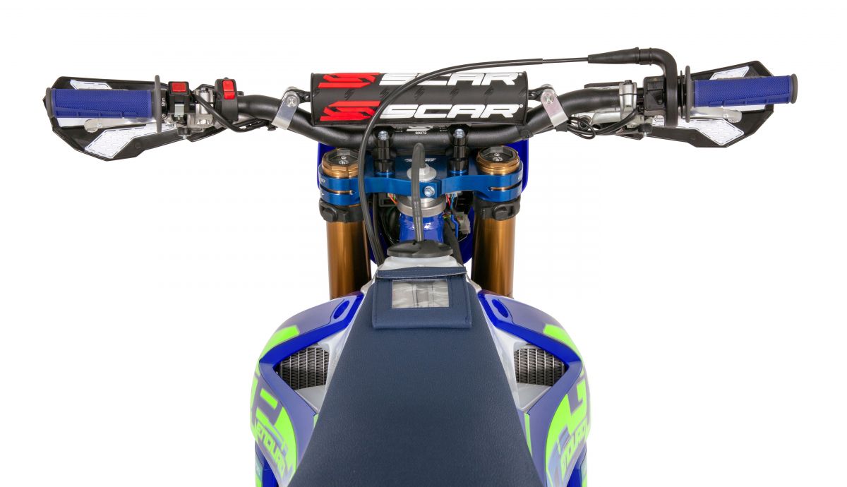 300 SEF ENDUROGP REPLICA (10)