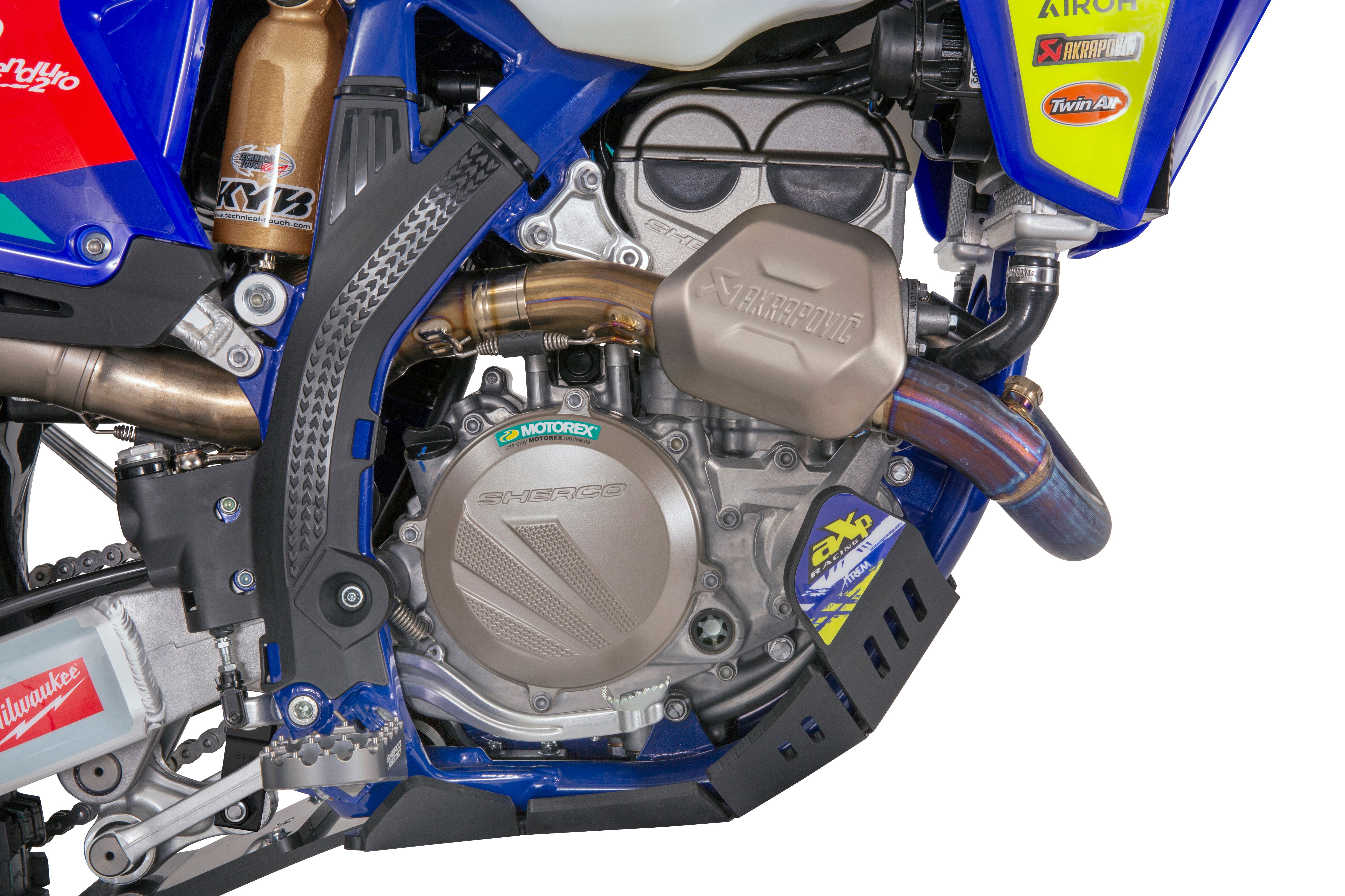 300 SEF ENDUROGP REPLICA (6)