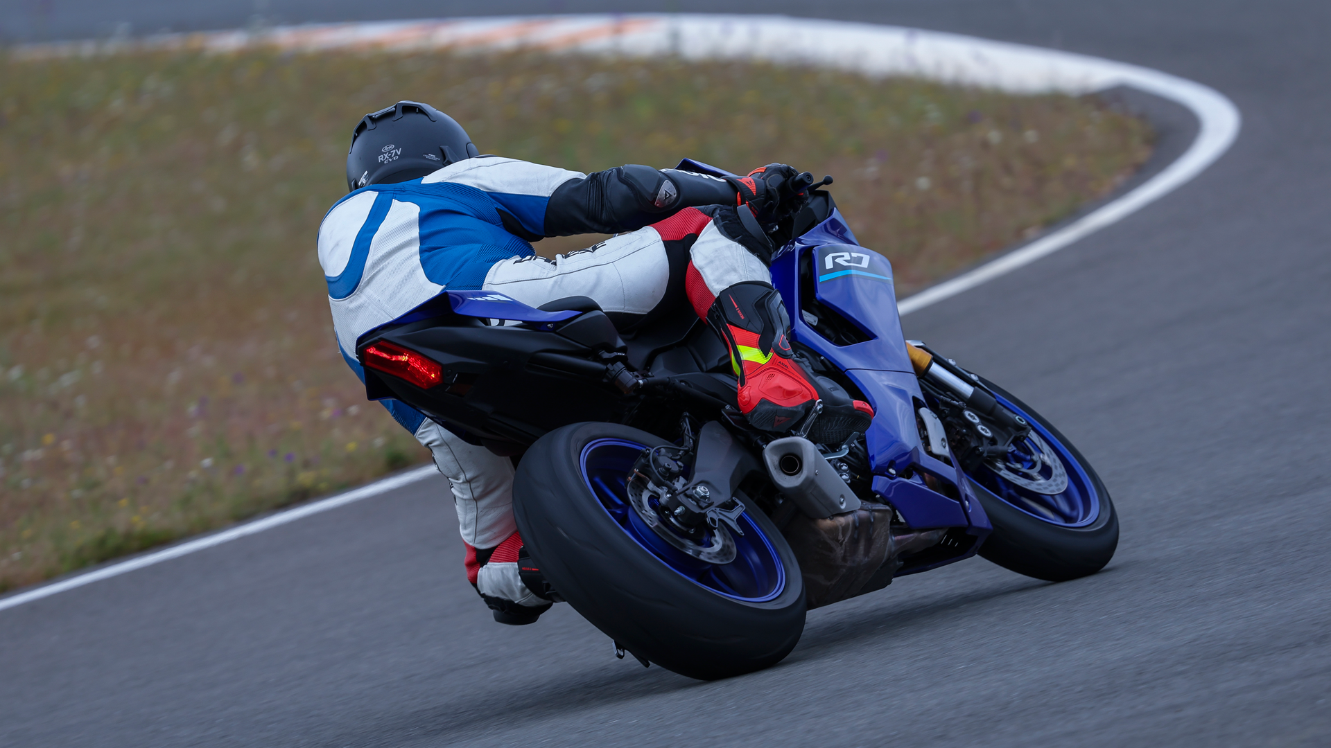 Yamaha R7 2026 Accion (3)