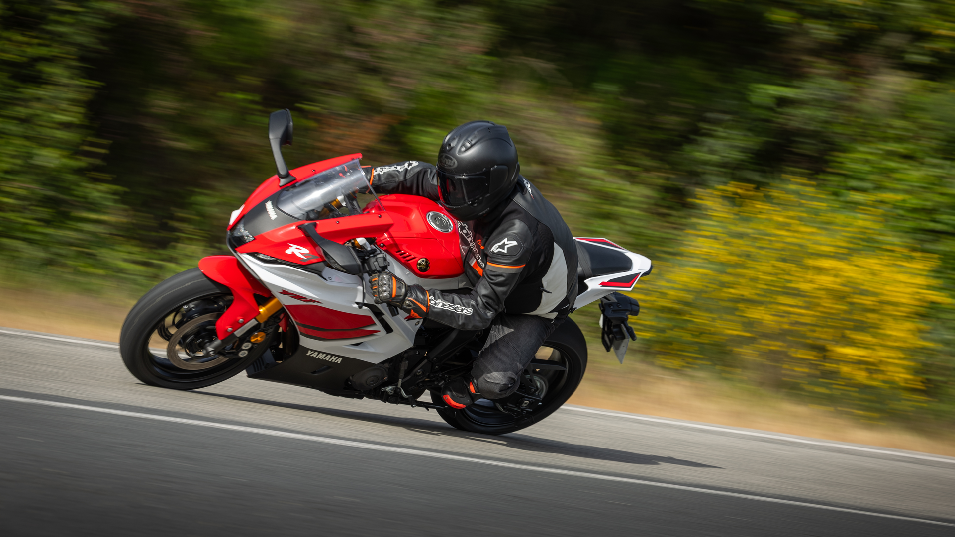 Yamaha R7 2026 Accion (13)