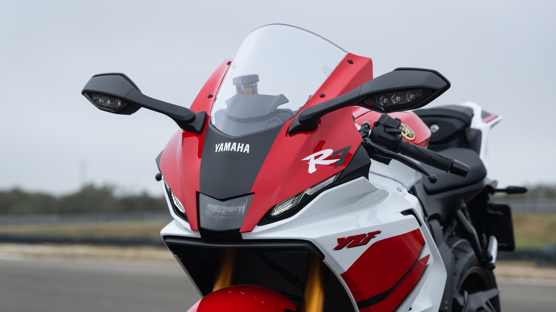 Yamaha R7 2026 Detalles (2)