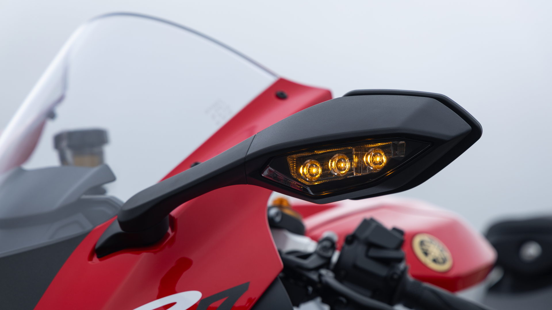 Yamaha R7 2026 Detalles (4)