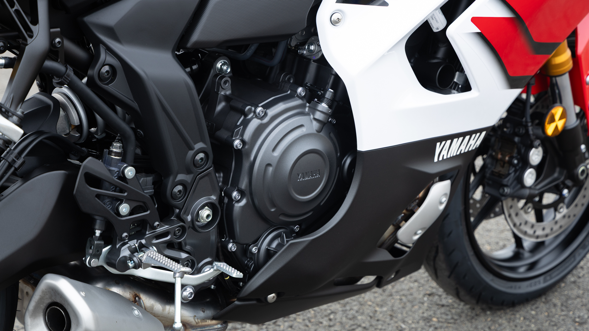 Yamaha R7 2026 Detalles (6)