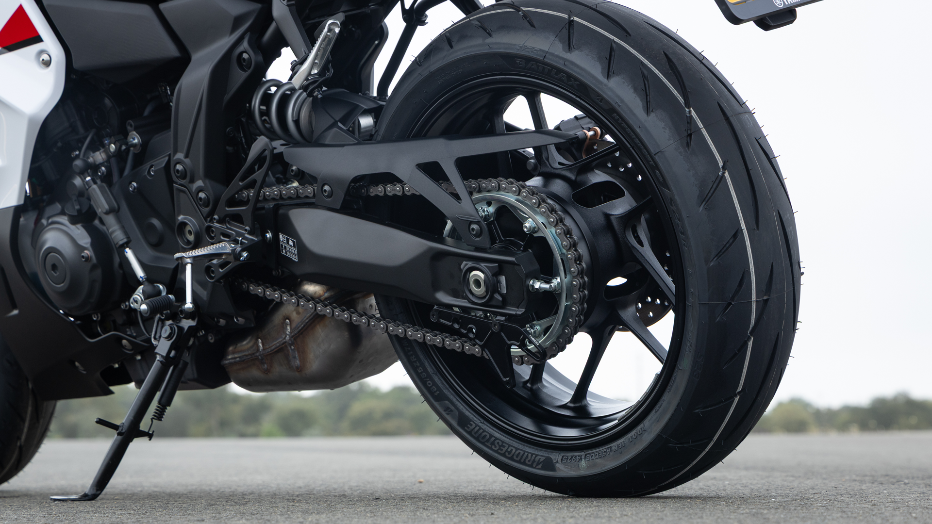 Yamaha R7 2026 Detalles (7)