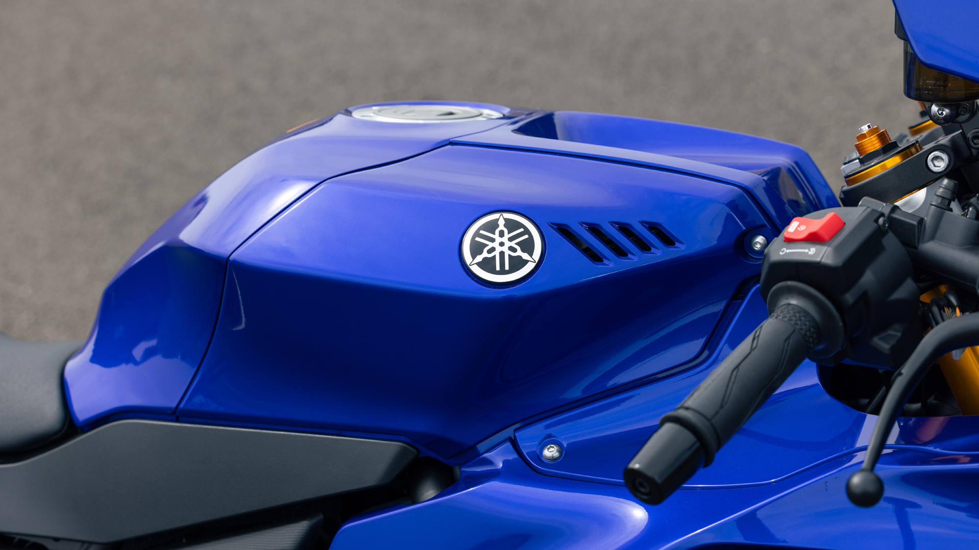 Yamaha R7 2026 Detalles (20)