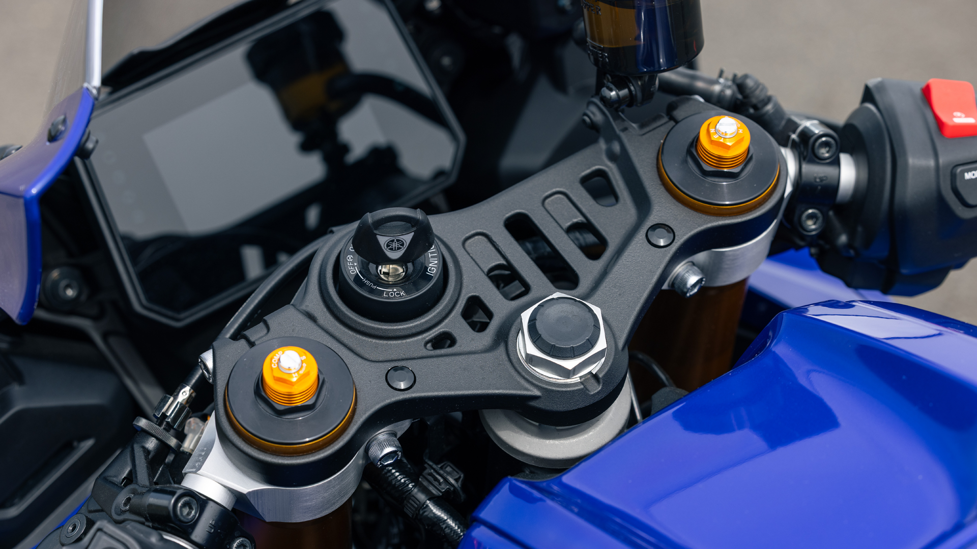 Yamaha R7 2026 Detalles (21)