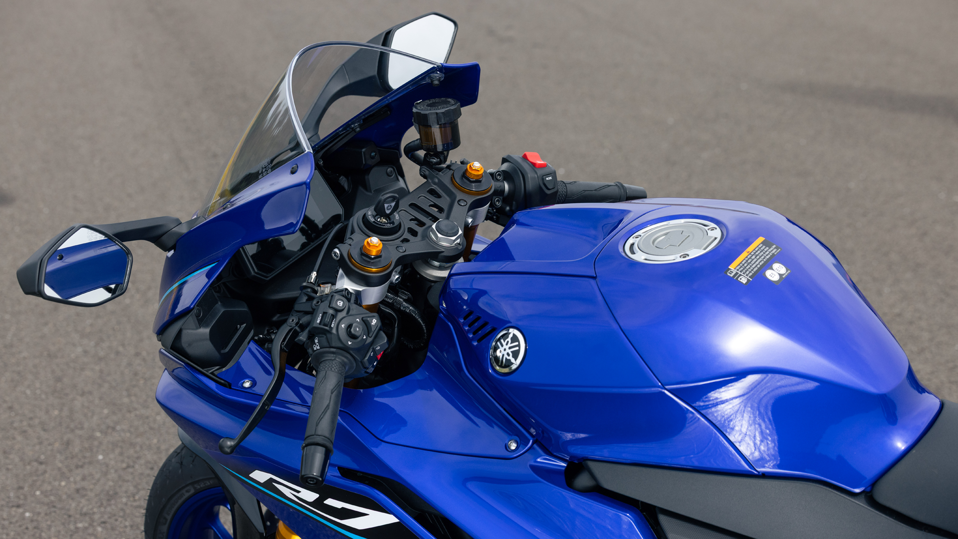 Yamaha R7 2026 Detalles (22)