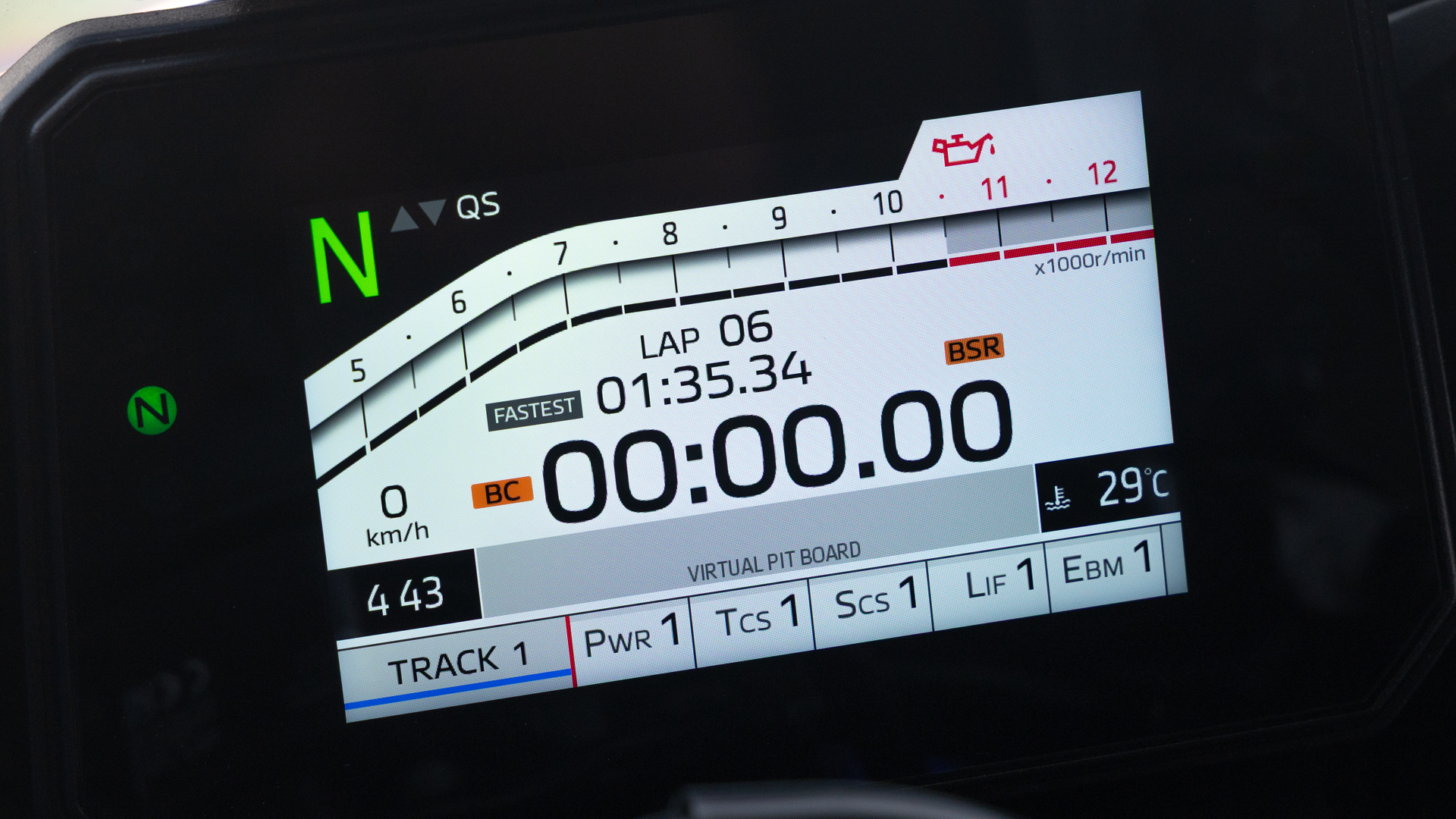 Yamaha R7 2026 Detalles (23)