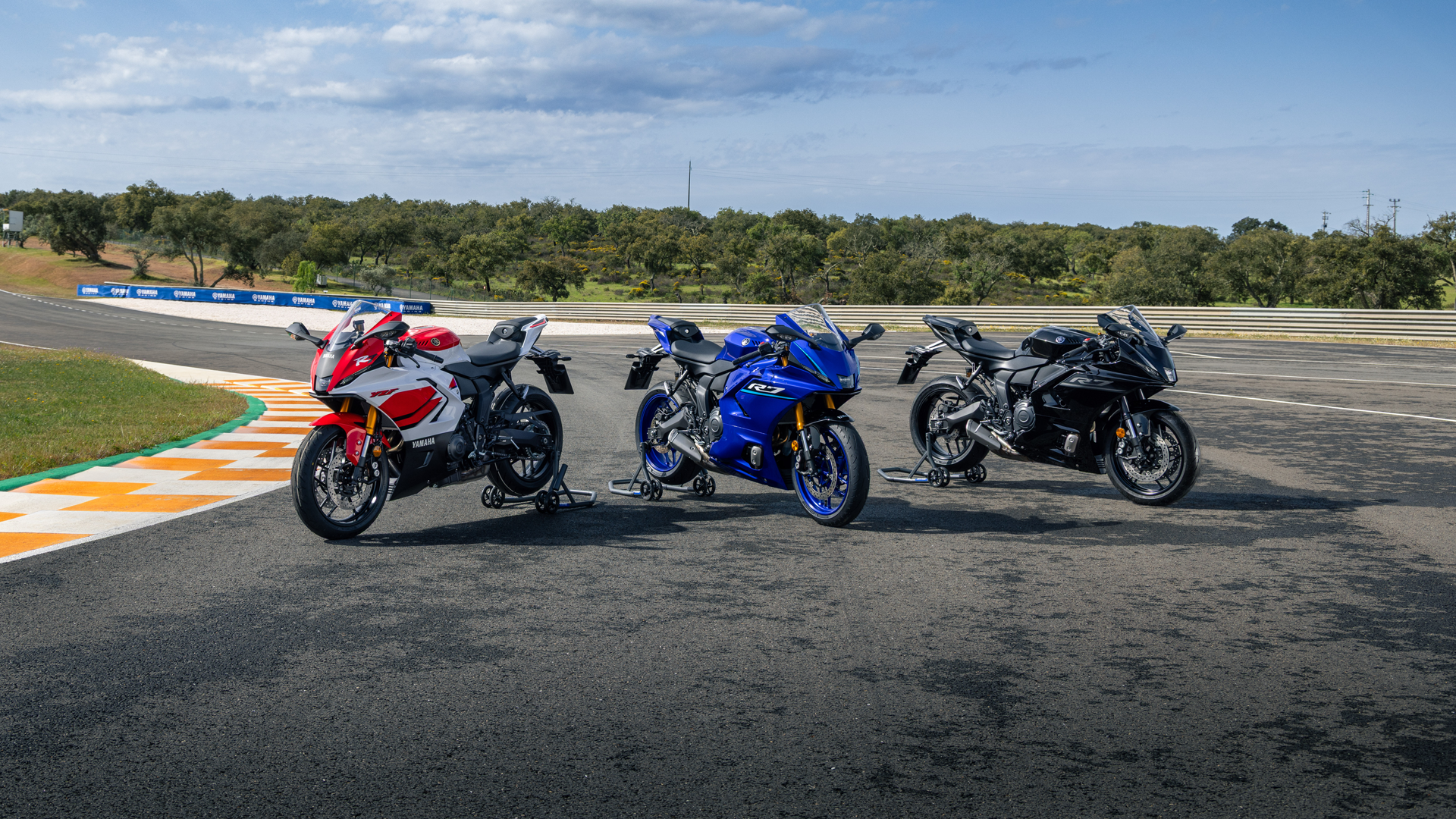 Yamaha R7 2026 Familia (1)