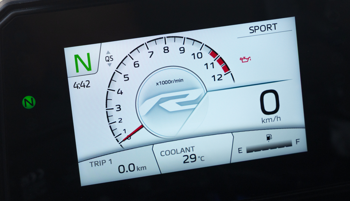 Yamaha R7 2026 Detalles (31)