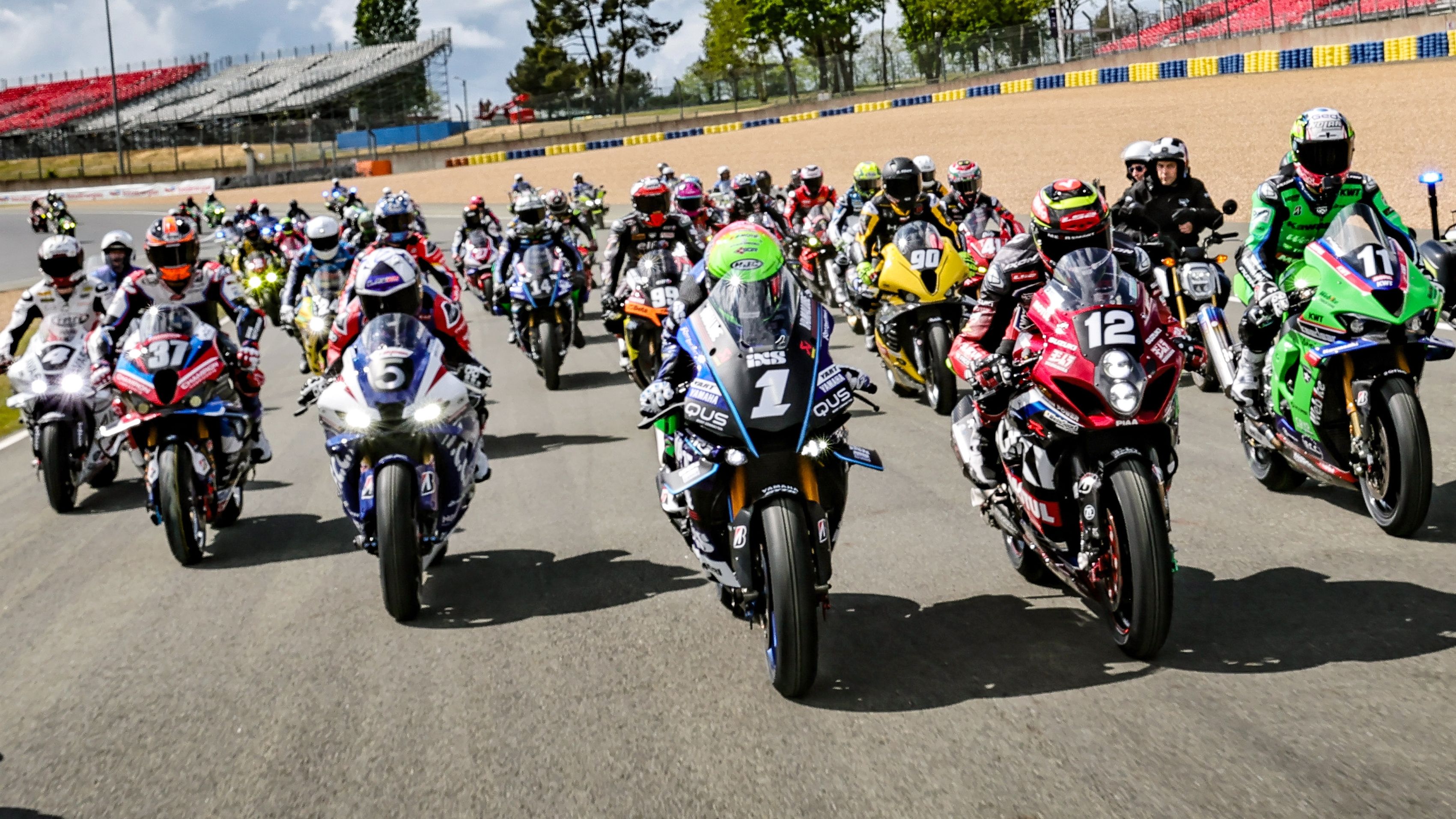 Las 24 heures motos inauguran la temporada 2026 del EWC