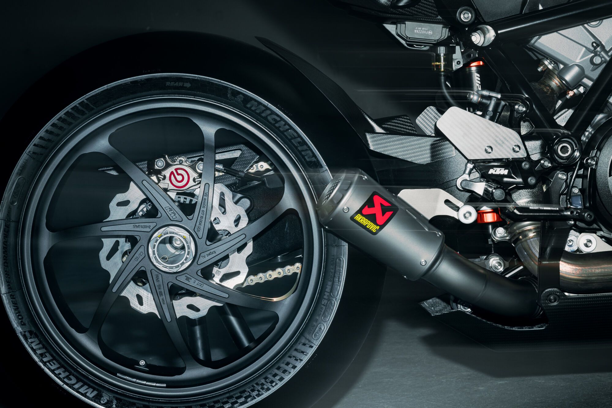 KTM 1390 SUPER DUKE RR  TRACK 2026 Detalles (5)