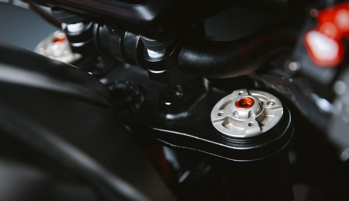 WP APrex Pro KTM 1390 Duke (3)