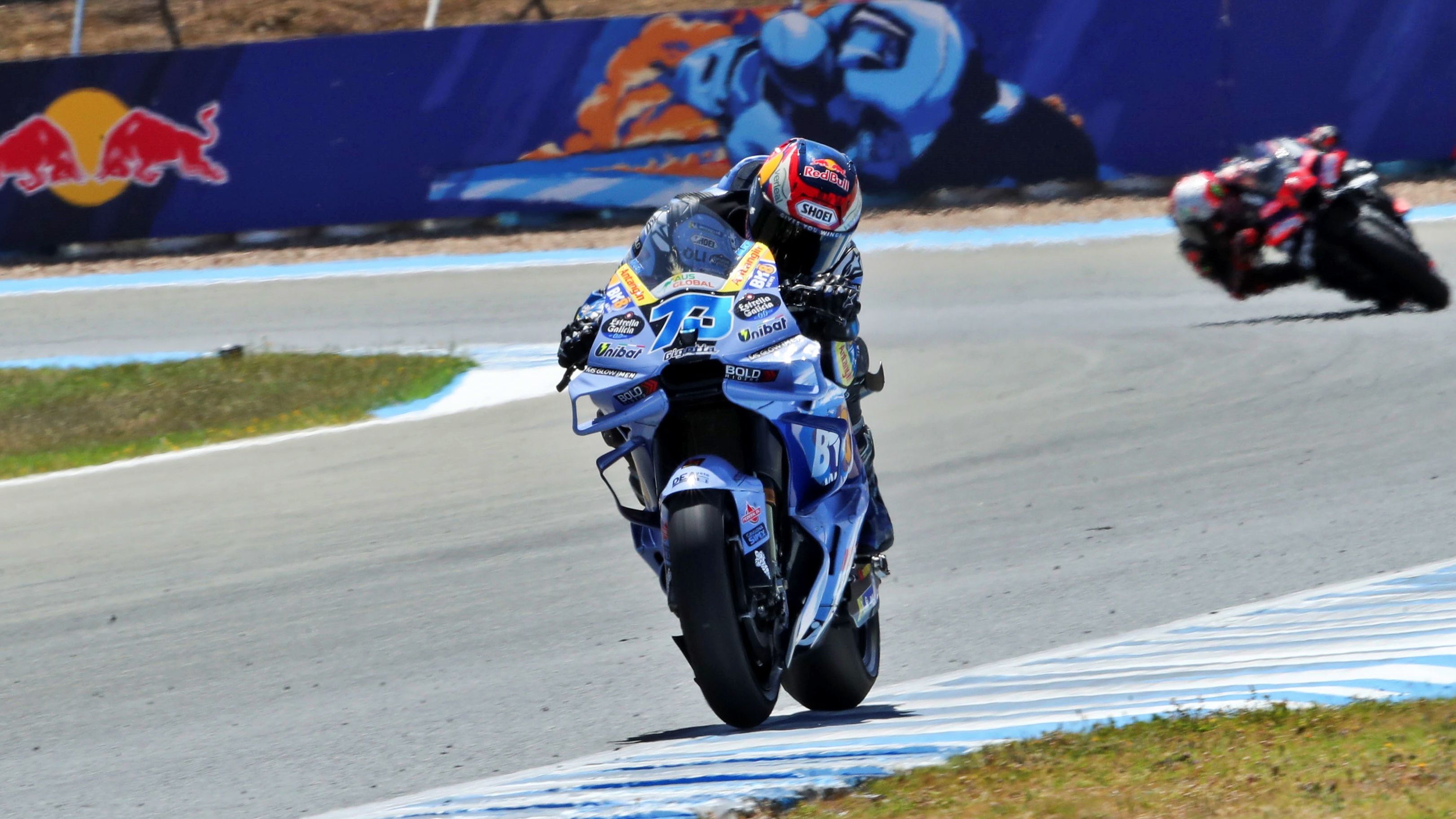 La victoria en el GP de España permite a Álex Márquez ganar plazas en la clasificación de MotoGP 2026 que lidera Marco Bezzecchi