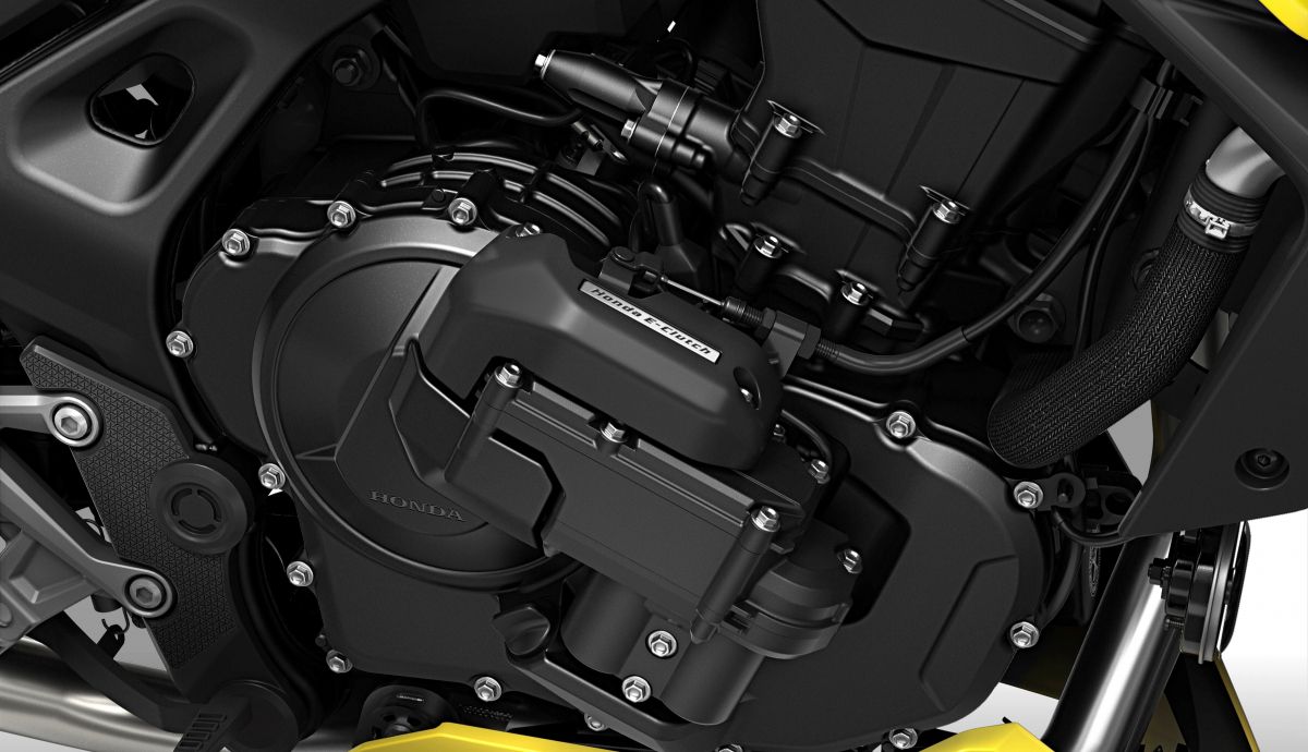 226709 555938 26YM Honda CB750 Hornet jpg