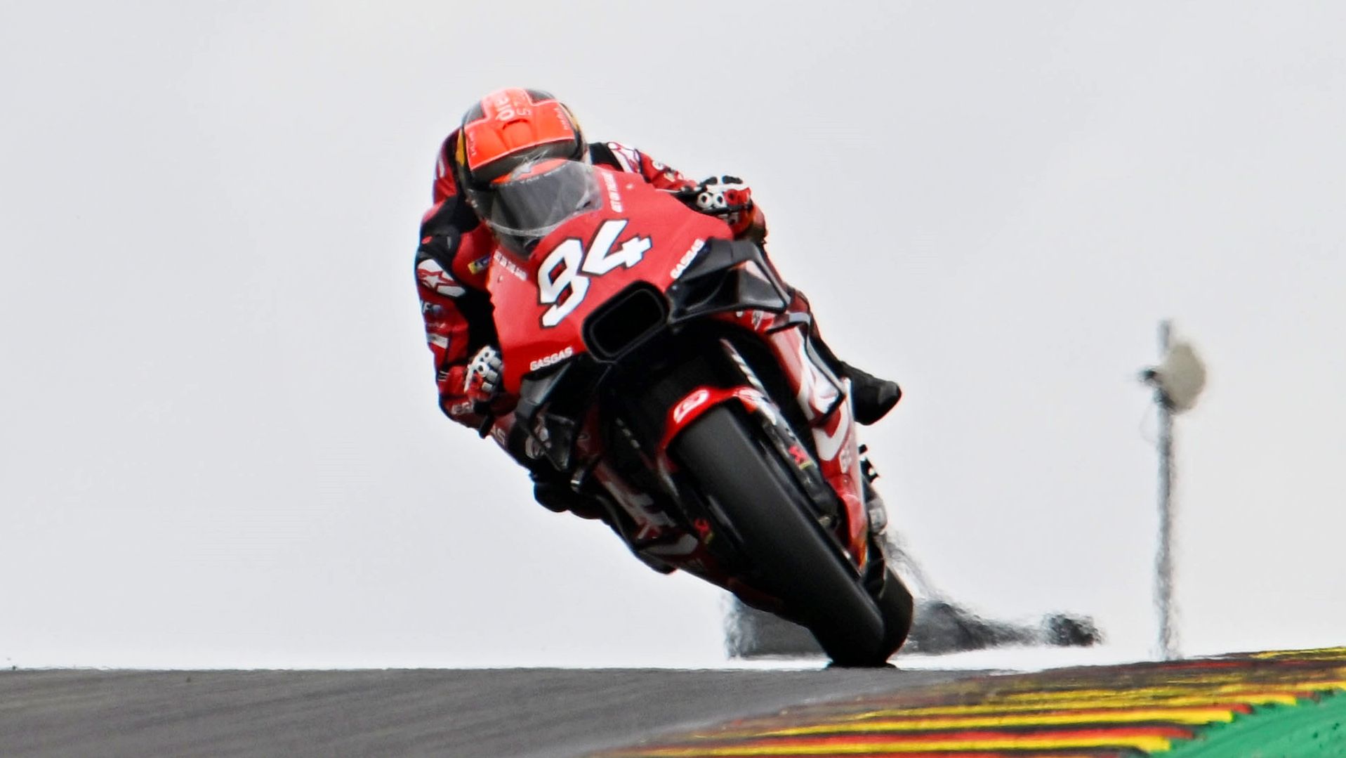 Jonas Folger corrió en MotoGP por última vez en 2023 con el Tech3