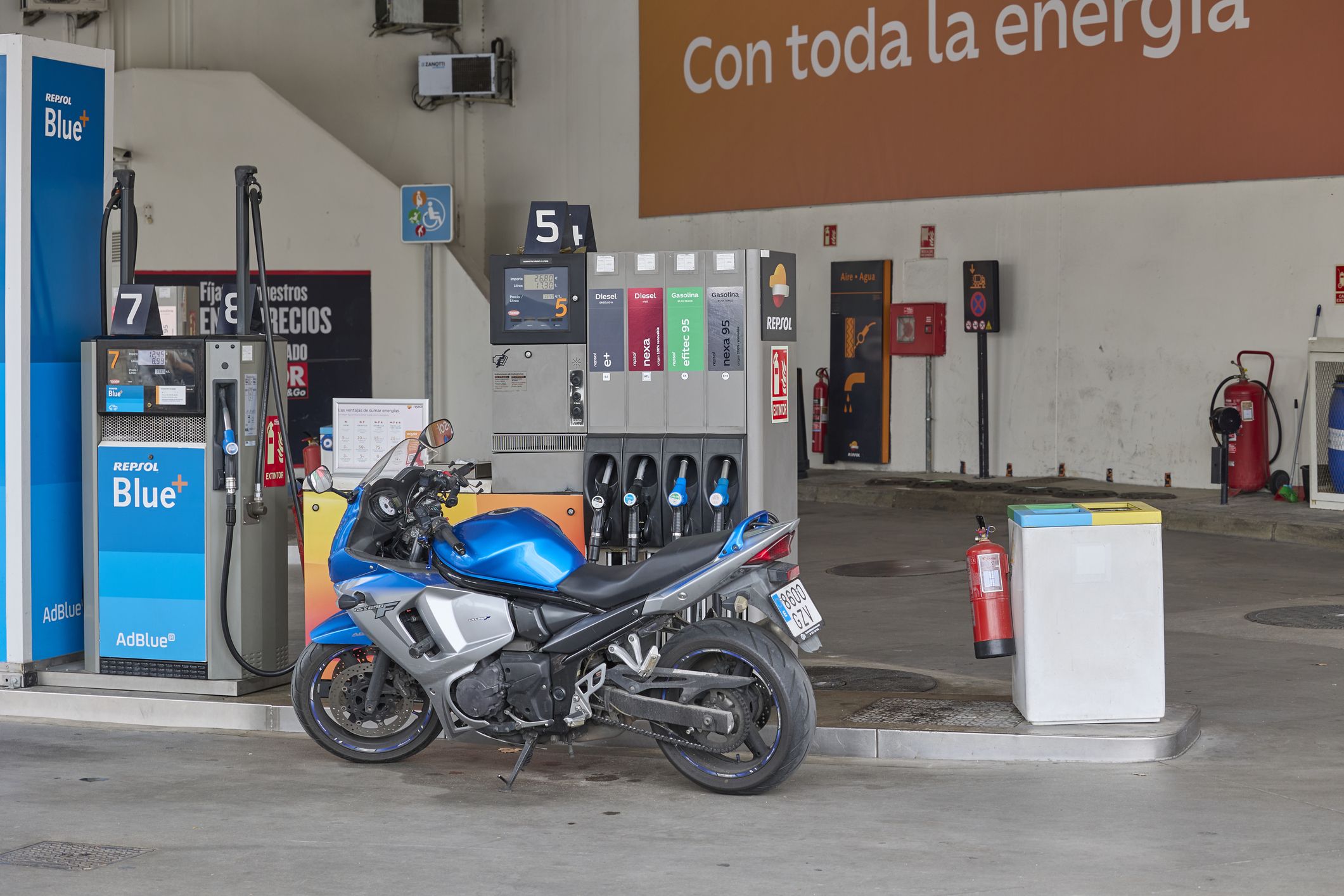 Más subidas de precio del combustible por "la crisis energética más grave de la historia" (Foto: iStock)