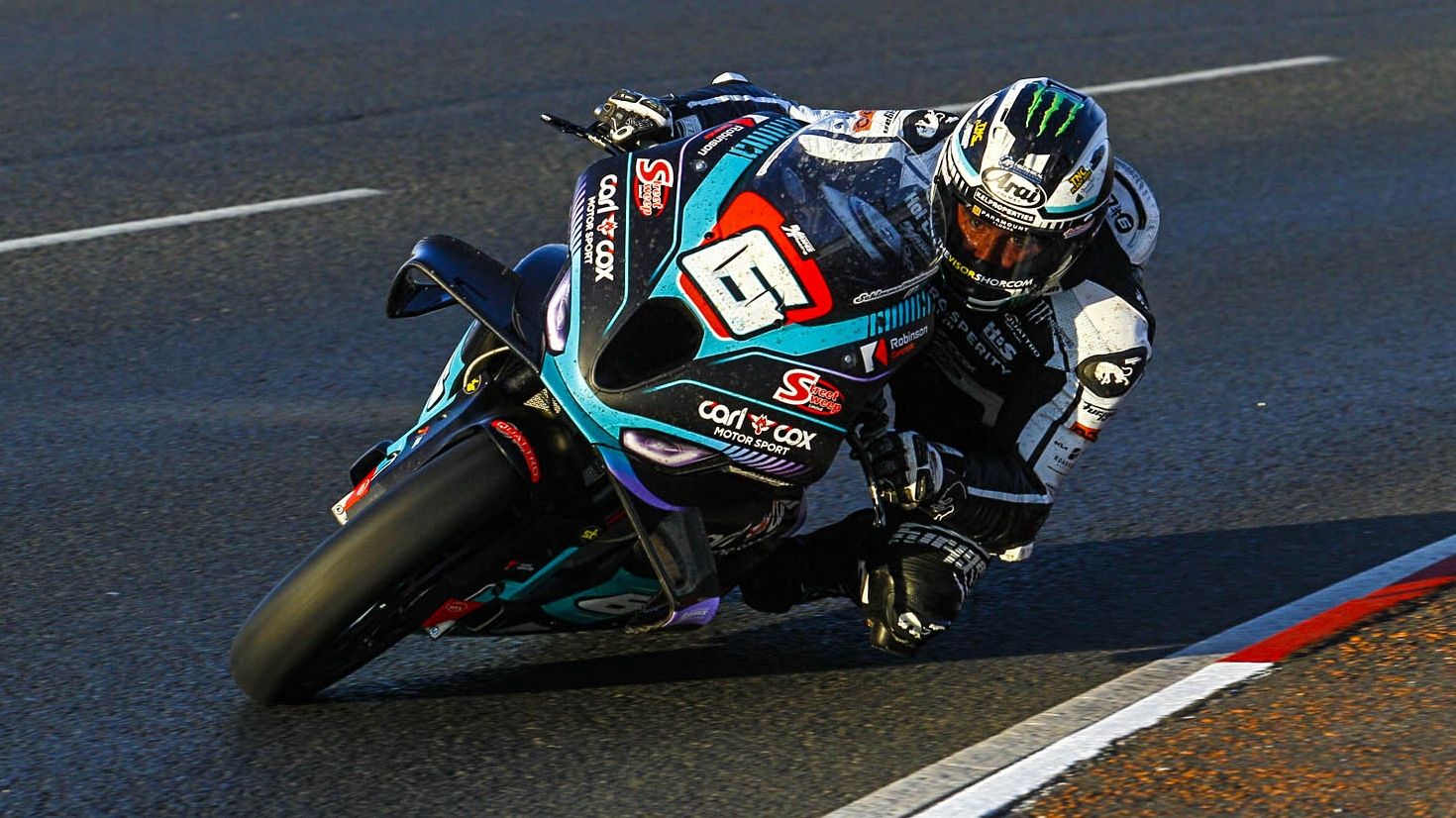 Michael Dunlop logró tres triunfos en la pasada North West 200