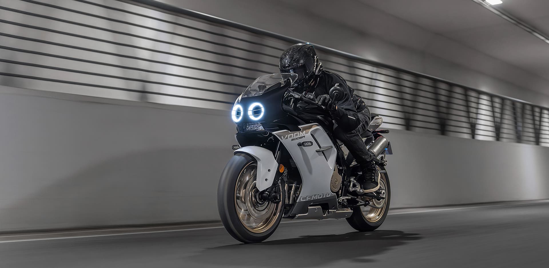 Menos de 3700 euros por la CFMoto 500SR