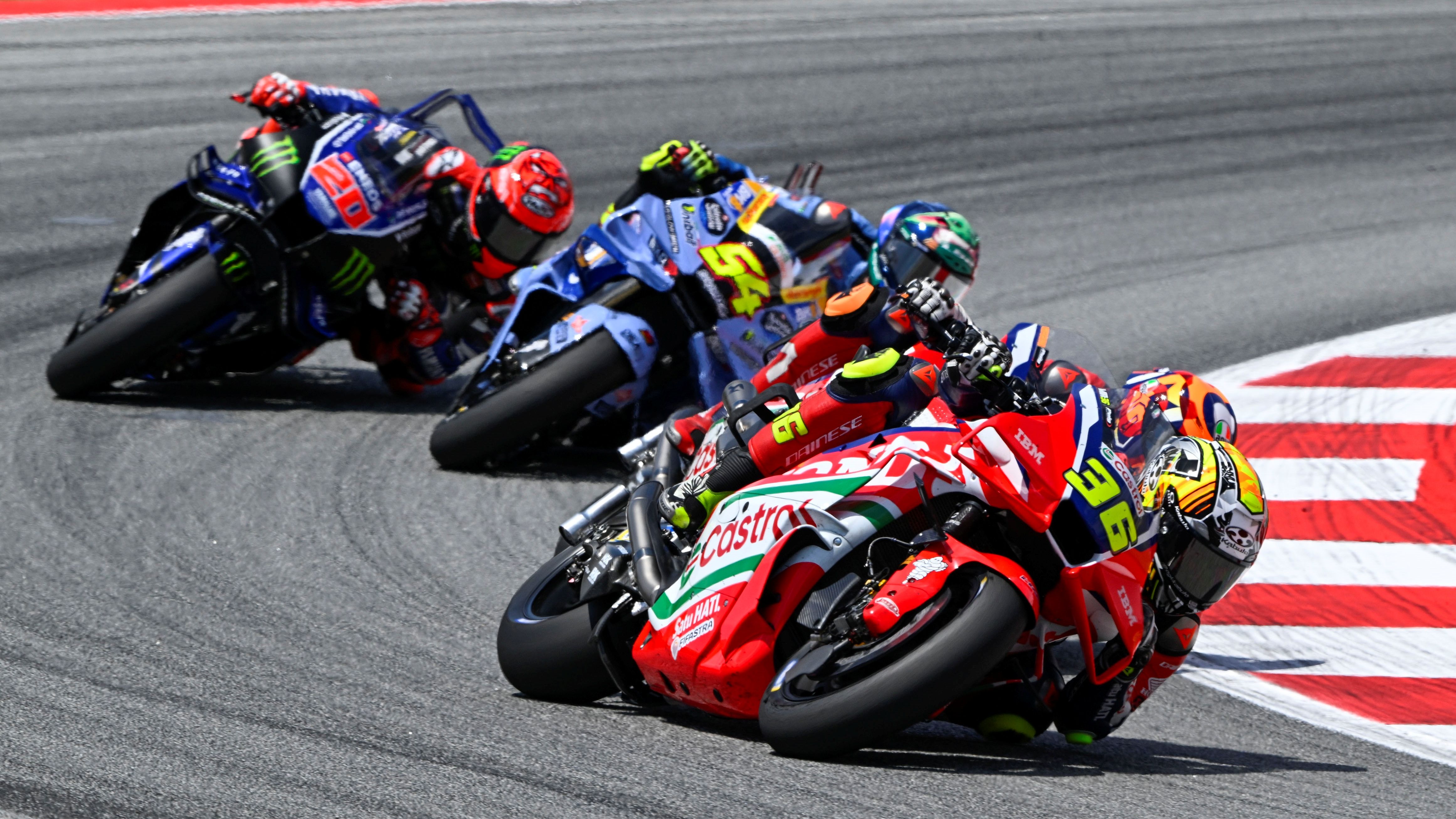 Joan Mir por delante de Fermín Aldeguer y Fabio Quartararo, MotoGP Catalunya 2026