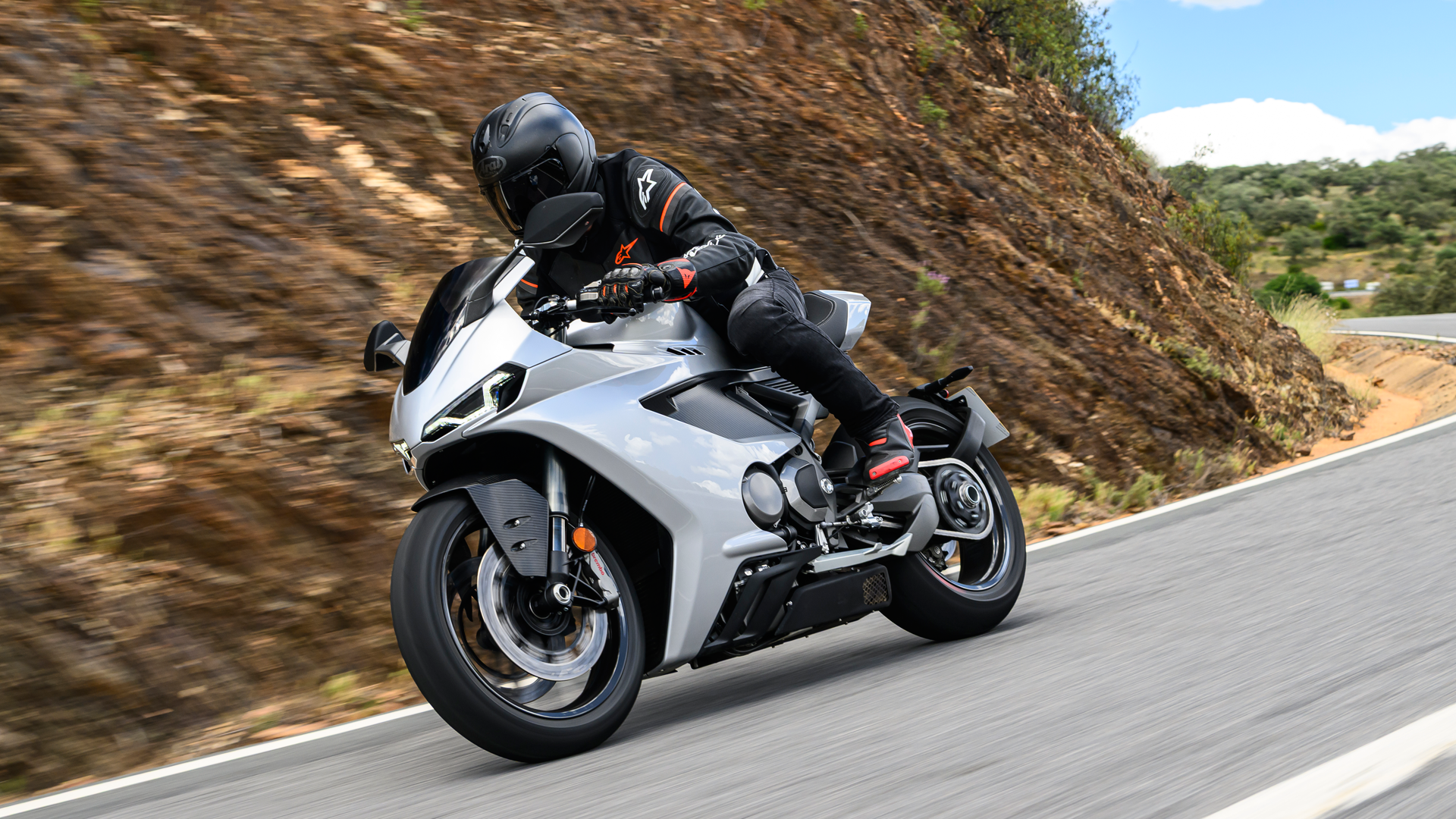 Norton Manx R 2026 Accion (17) Norton Manx R 2026 Accion (17)