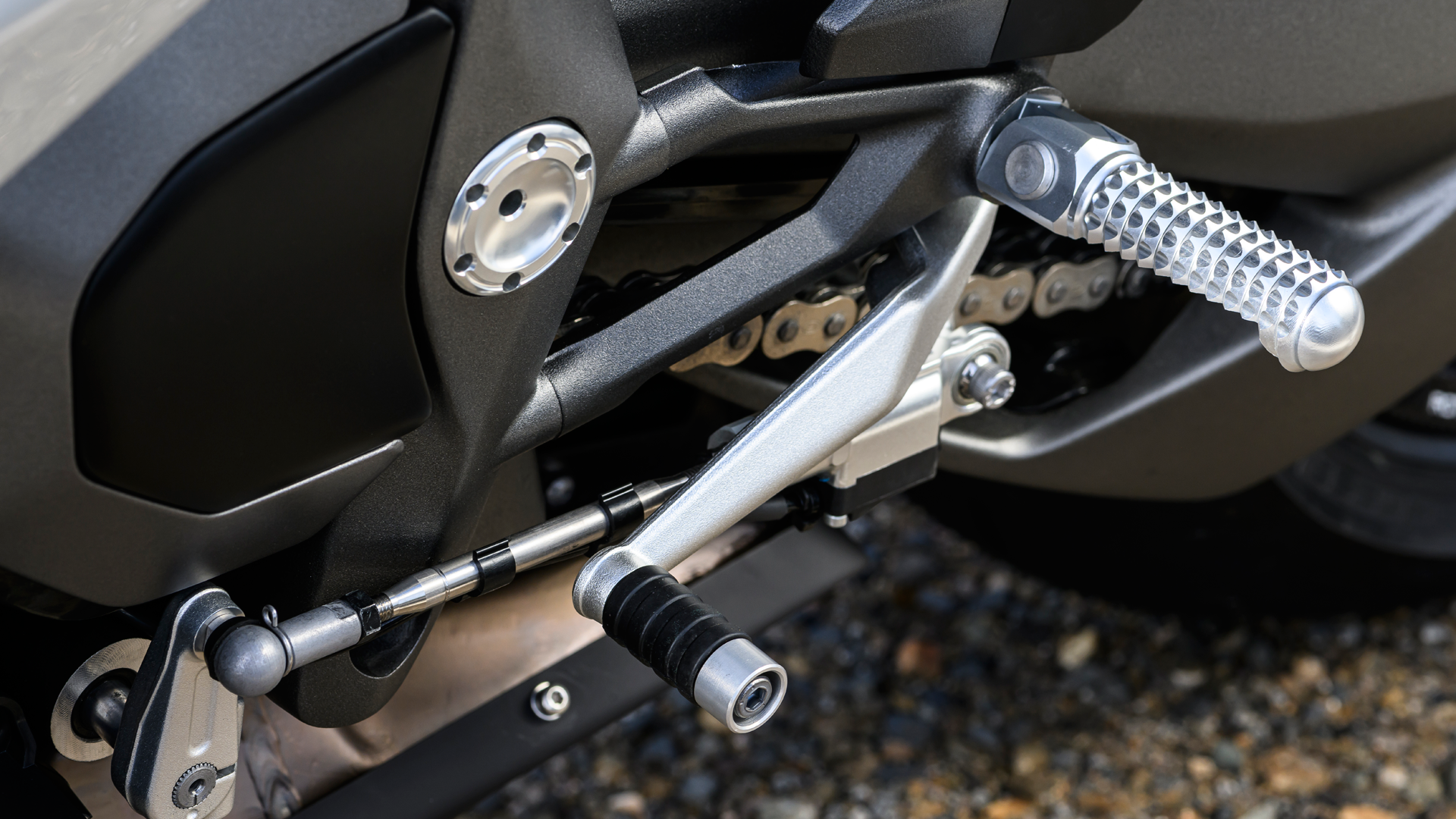 Norton ManxR 2026 Detailes (62)