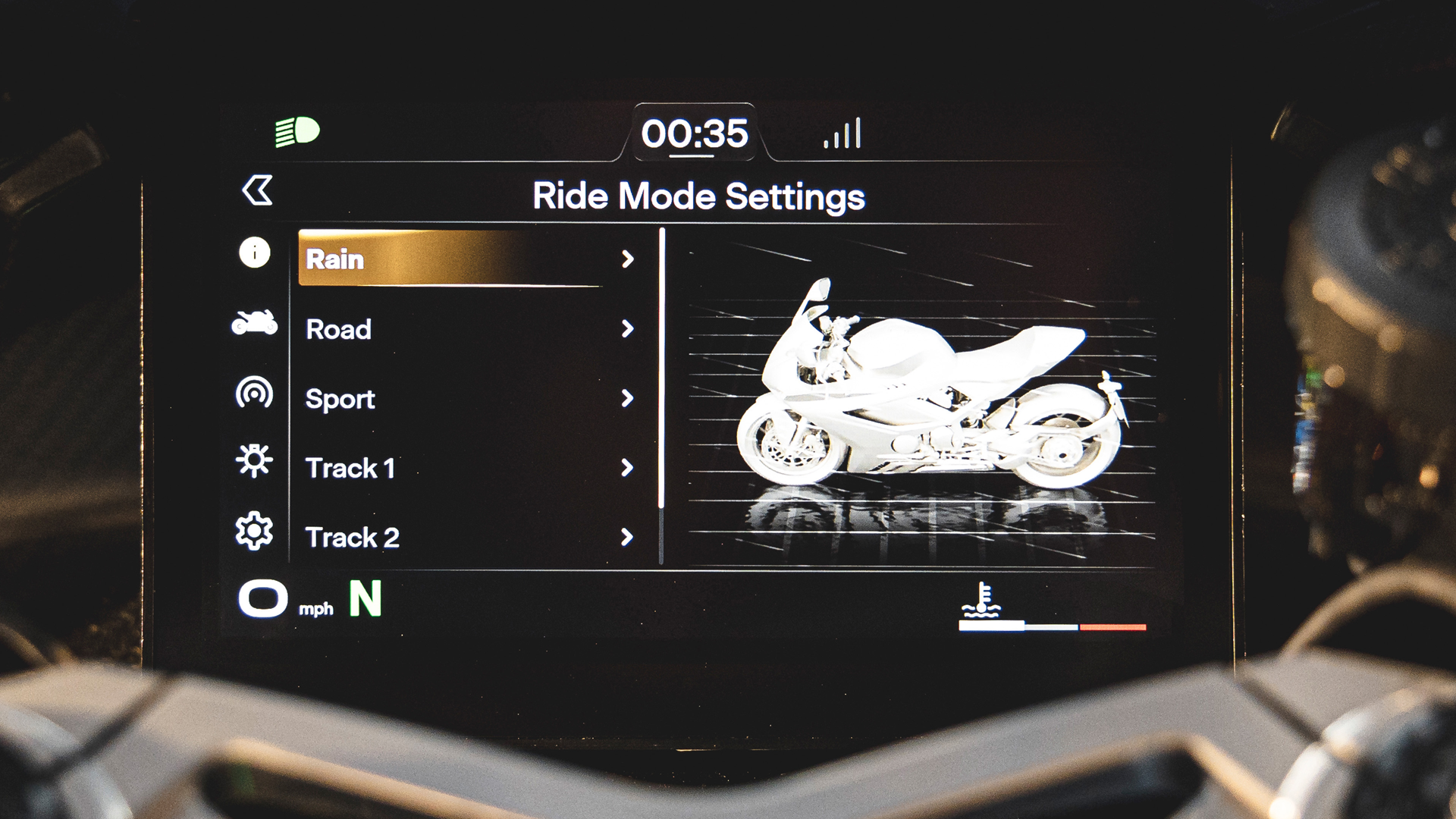 Norton ManxR 2026 Detailes (99)