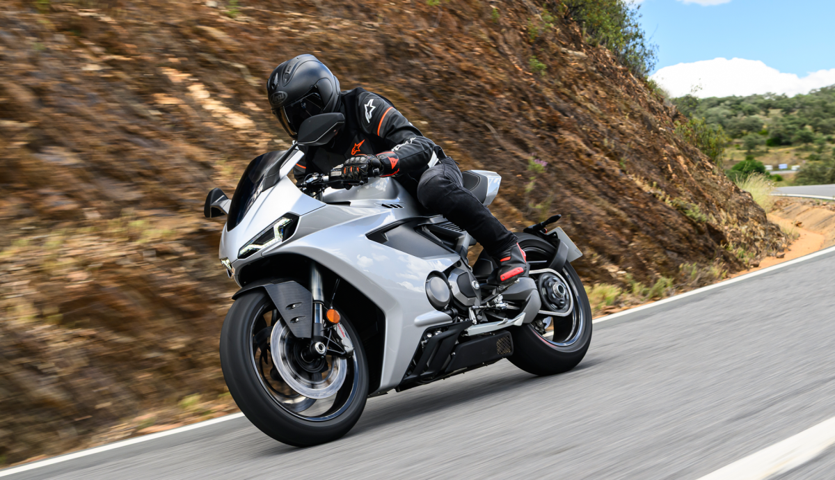 Norton Manx R 2026 Accion (17)