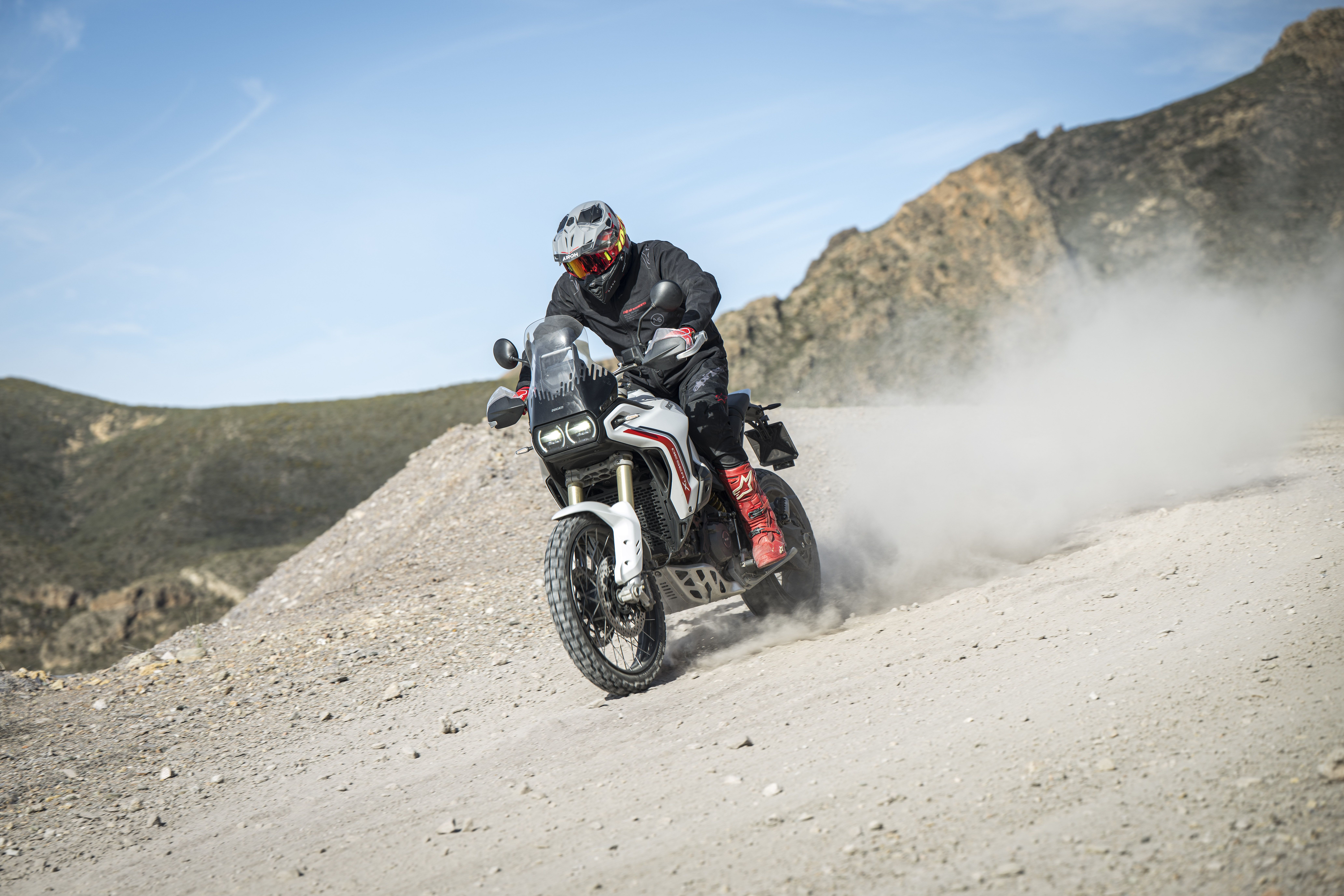 Fotos Ducati DesertX 2026