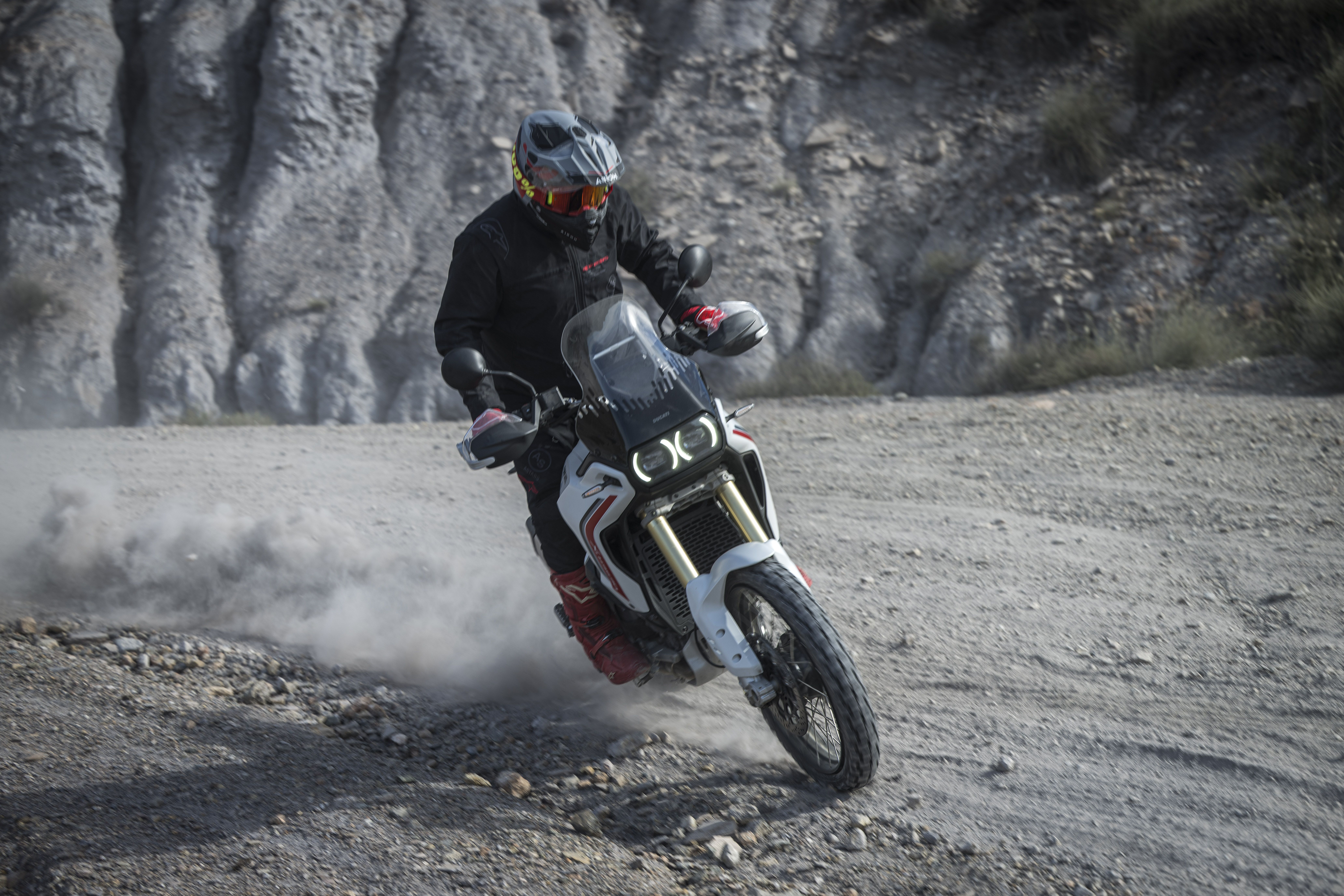 Fotos Ducati DesertX 2026