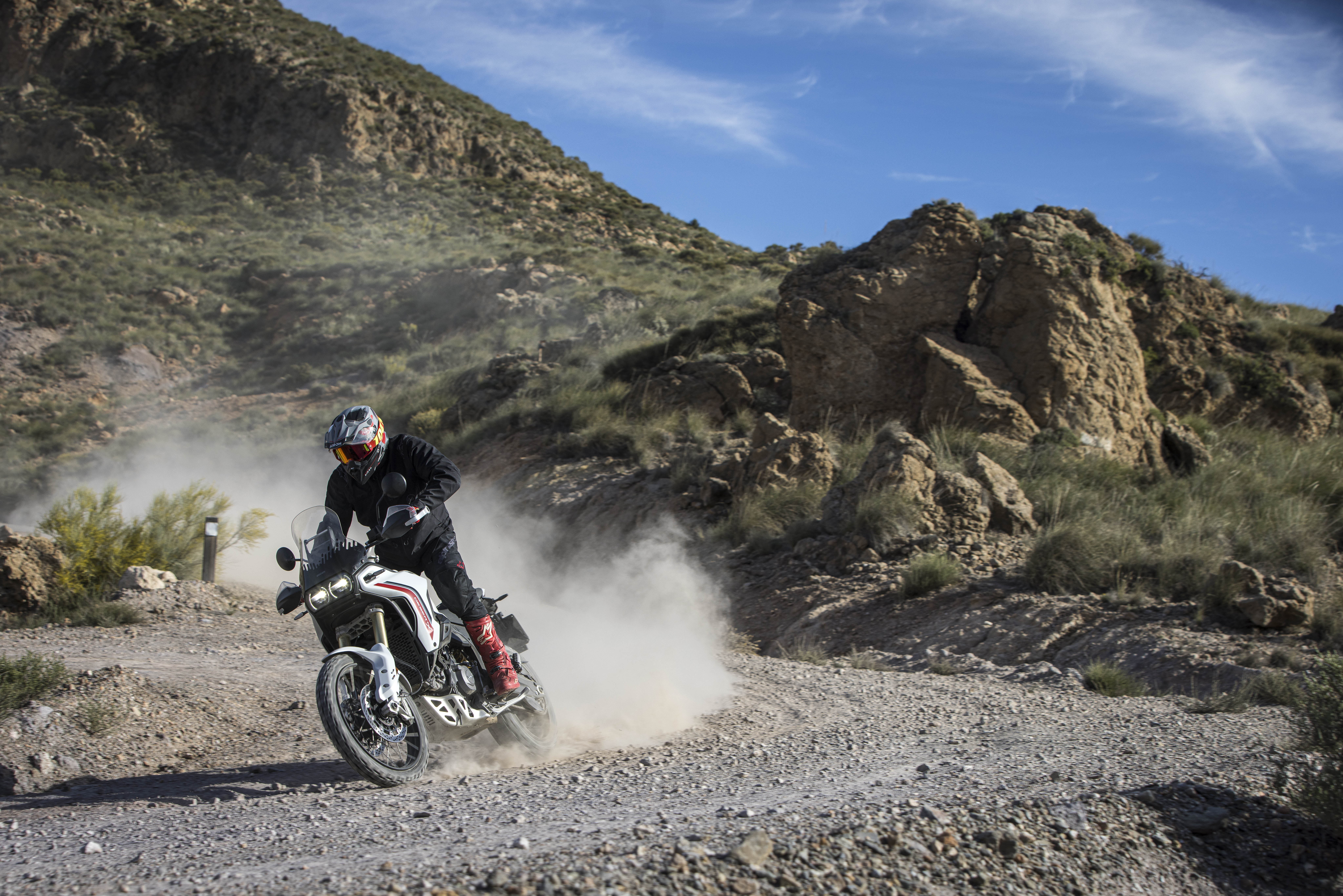 Fotos Ducati DesertX 2026