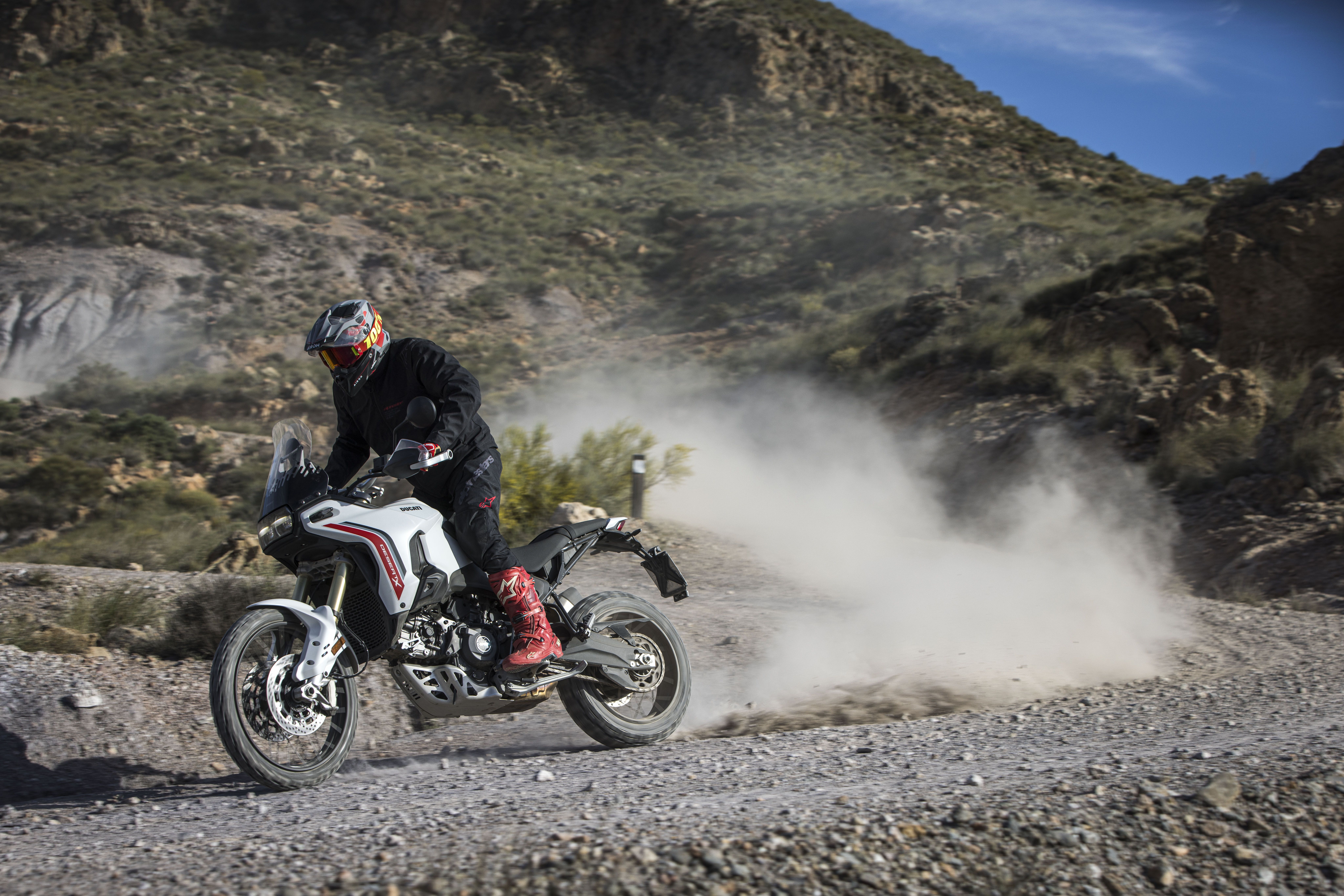 Fotos Ducati DesertX 2026