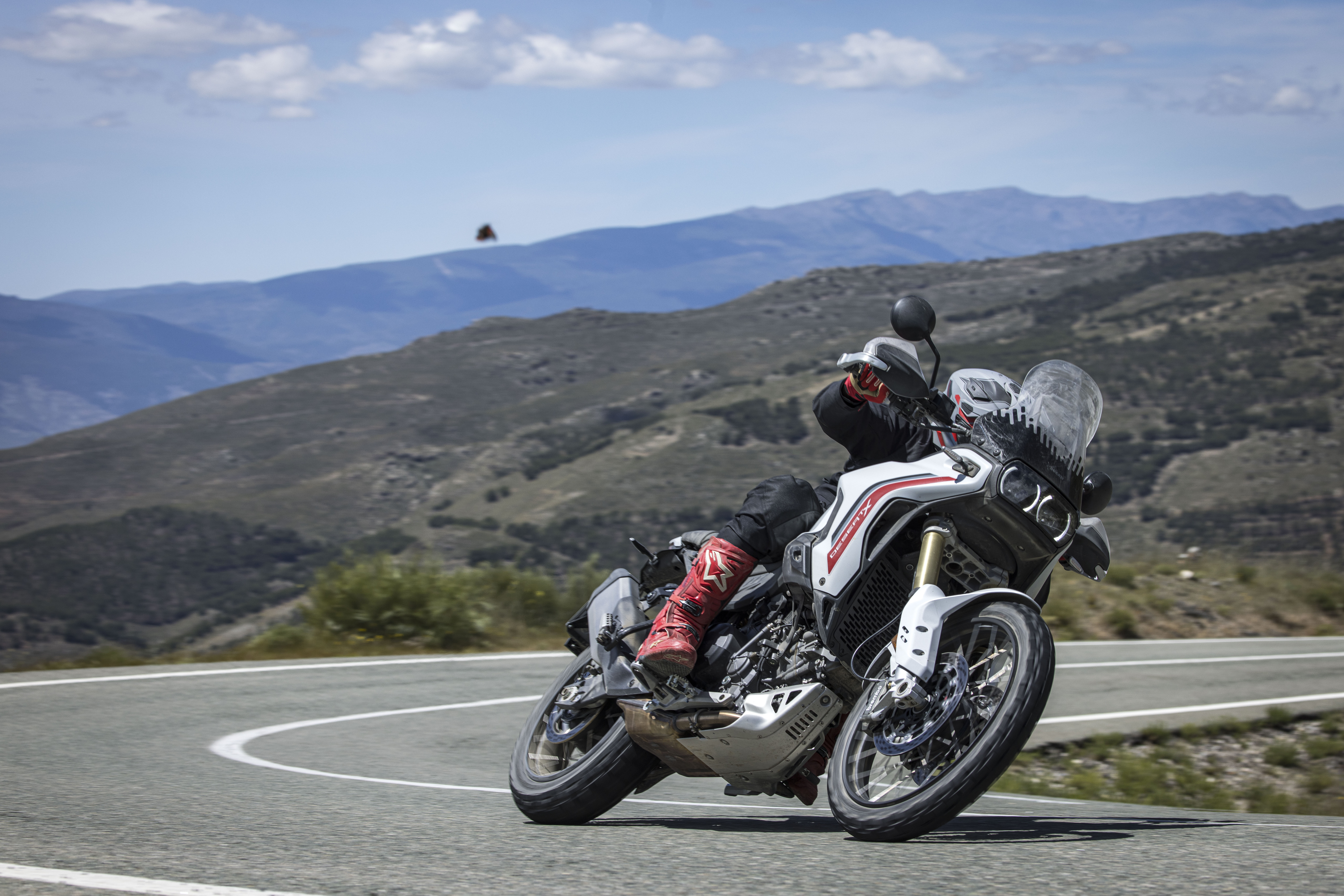Fotos Ducati DesertX 2026