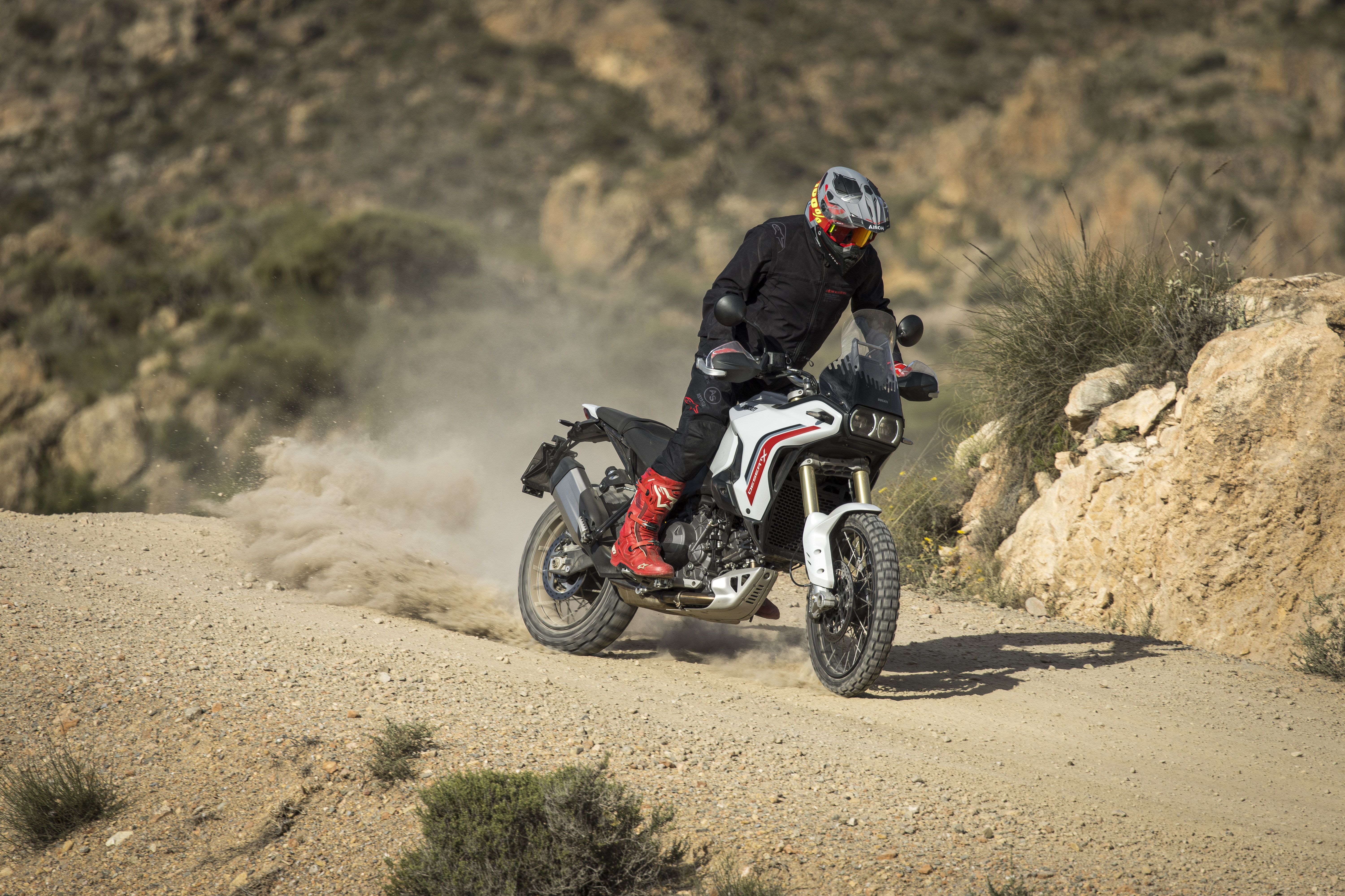 Fotos Ducati DesertX 2026
