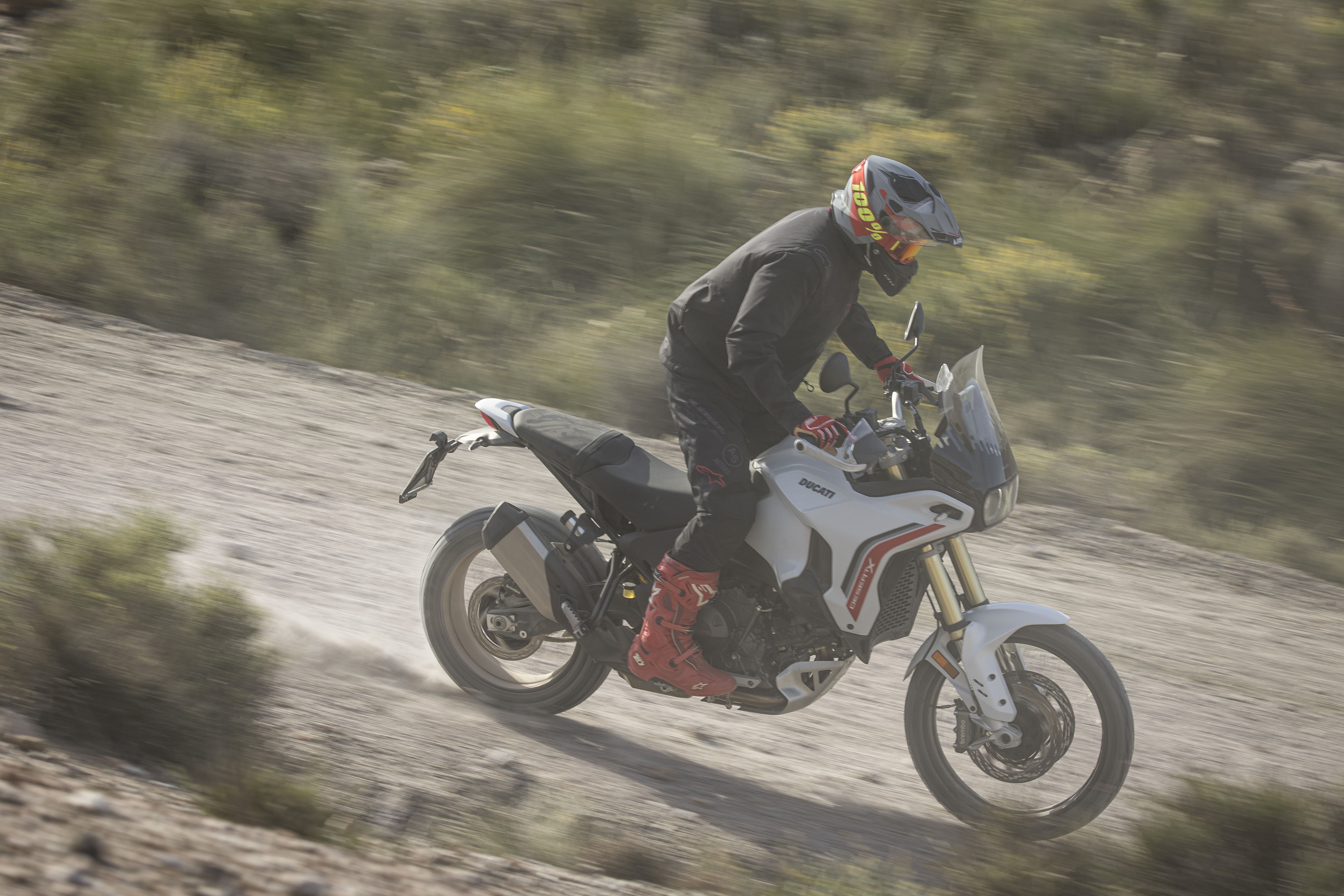Fotos Ducati DesertX 2026
