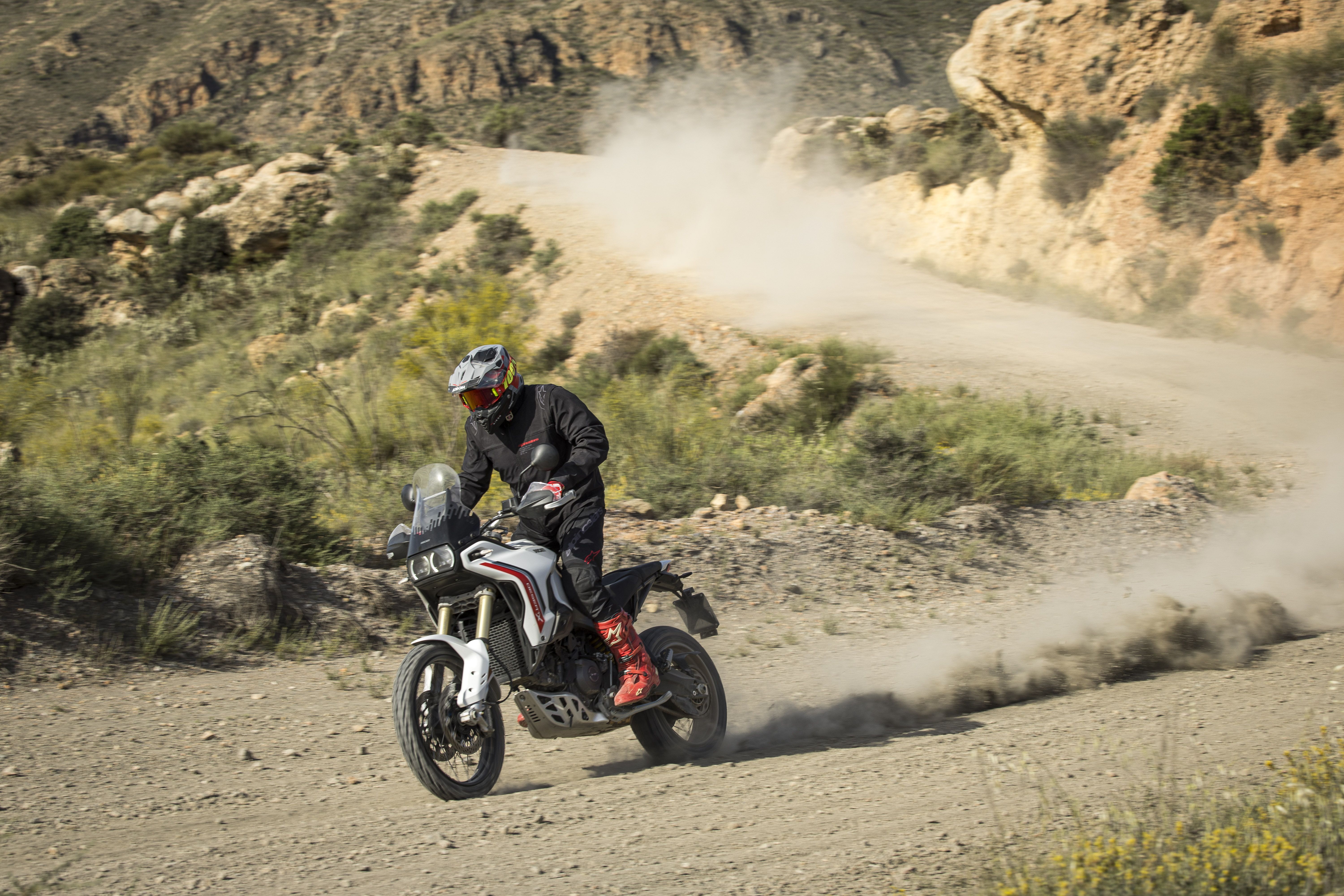 Fotos Ducati DesertX 2026