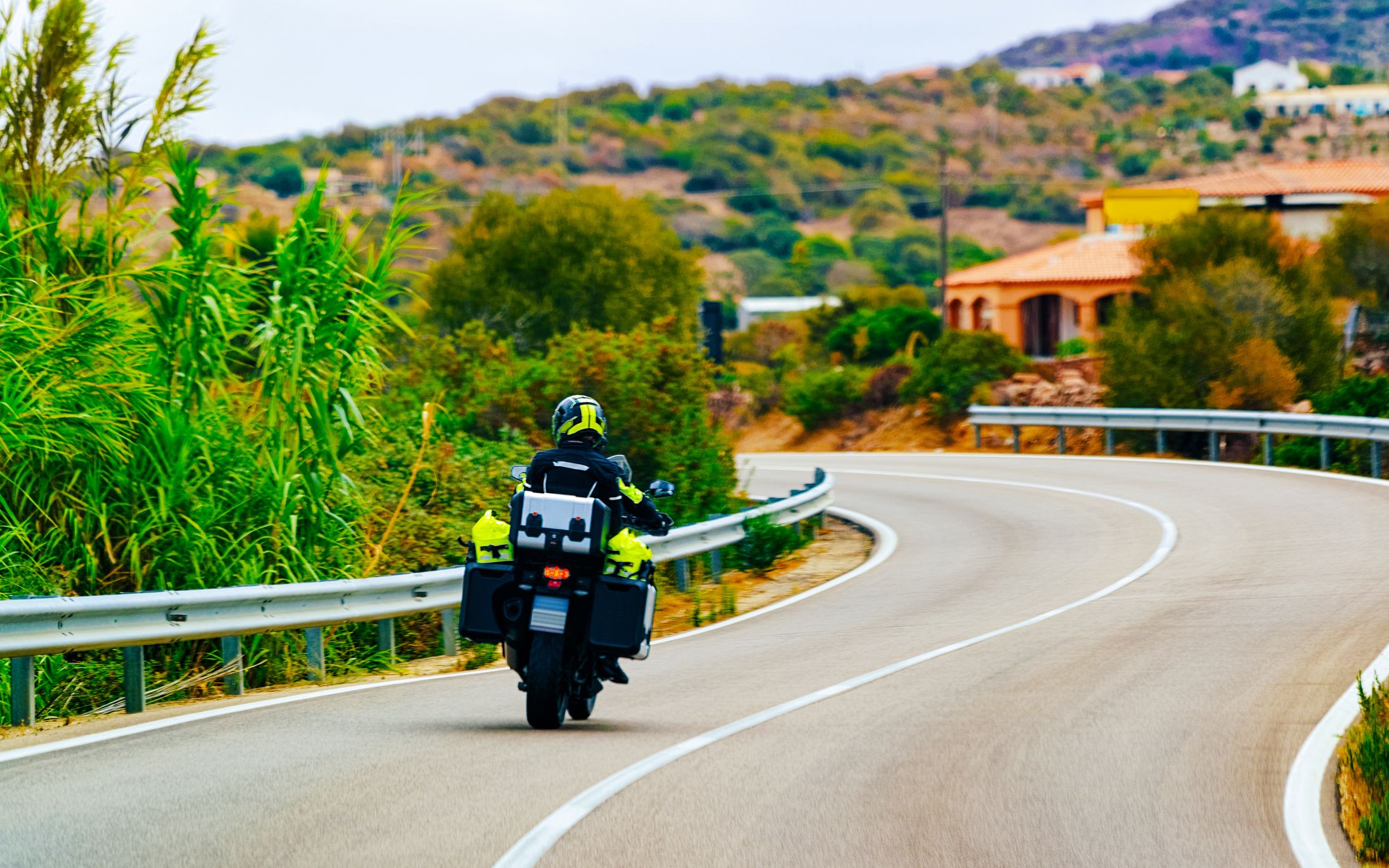 Motos de la Guardia Civil CAMUFLADAS: la nueva medida para controlar infracciones este verano (Foto: iStock)
