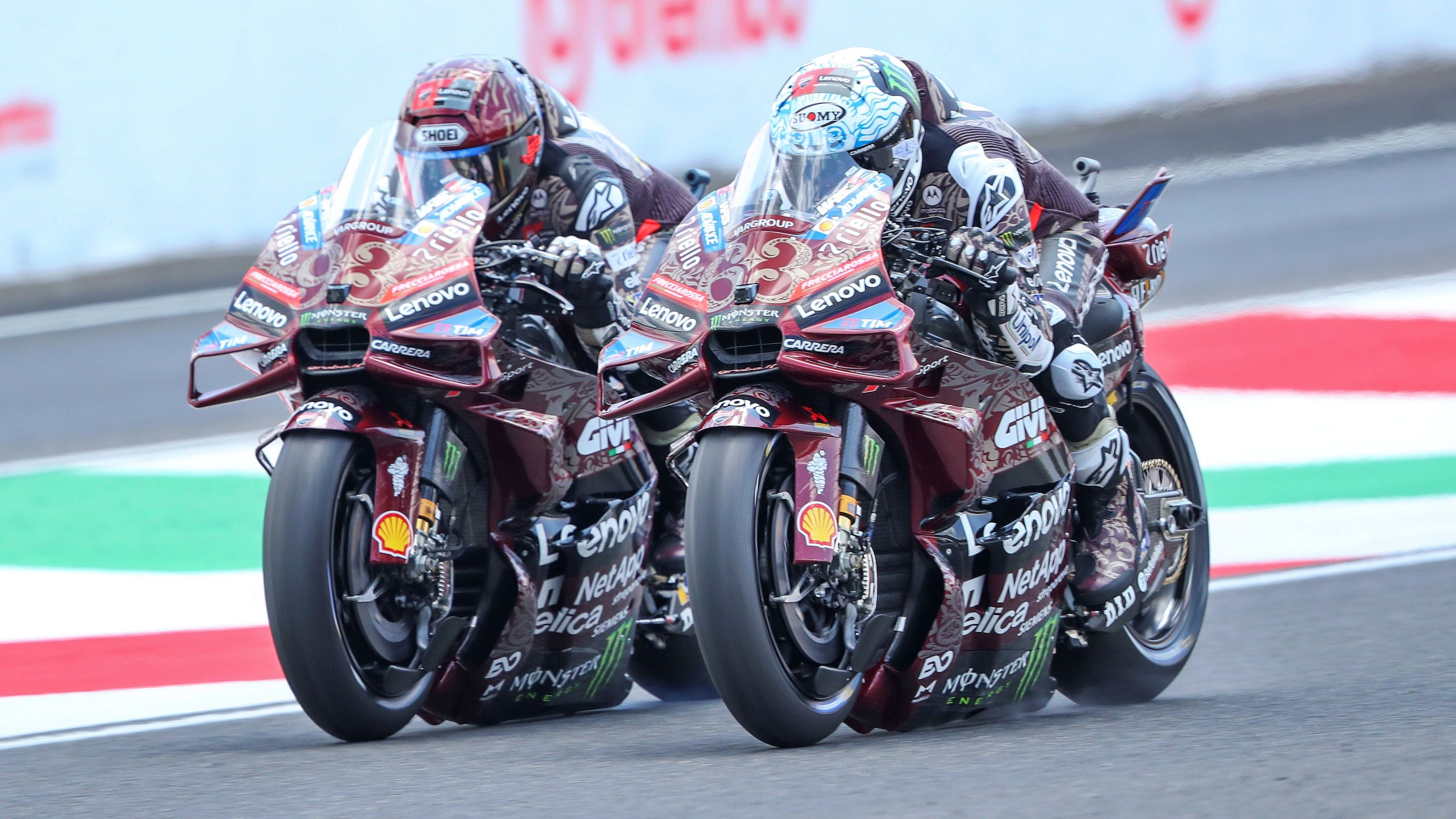 Marc Márquez y Pecco Bagnaia en la carrera del año pasado del GP de Italia en Mugello