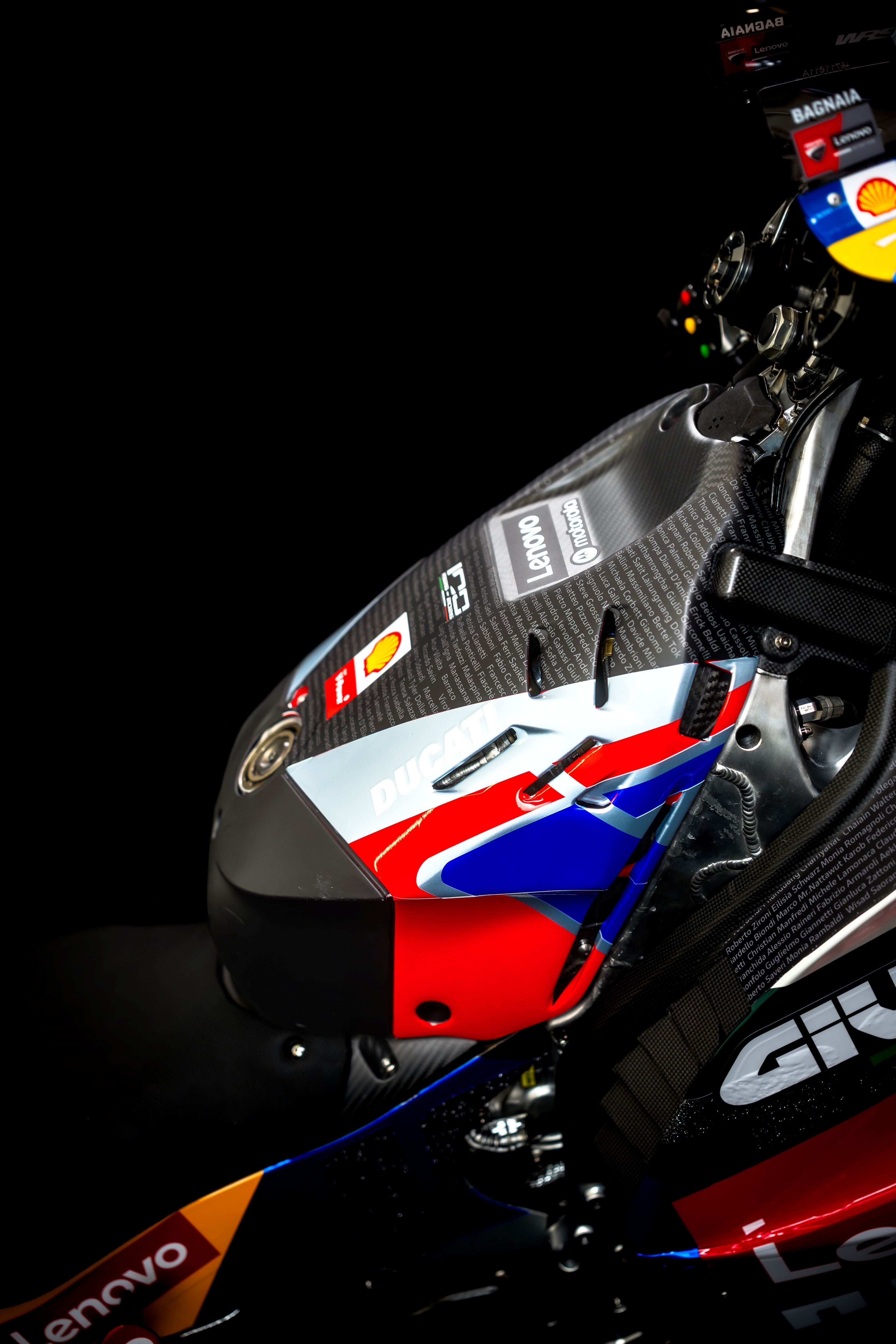 Ducati Desmosedici GP26 100 aniversario Lenovo Marc Márquez Pecco Bagnaia 17