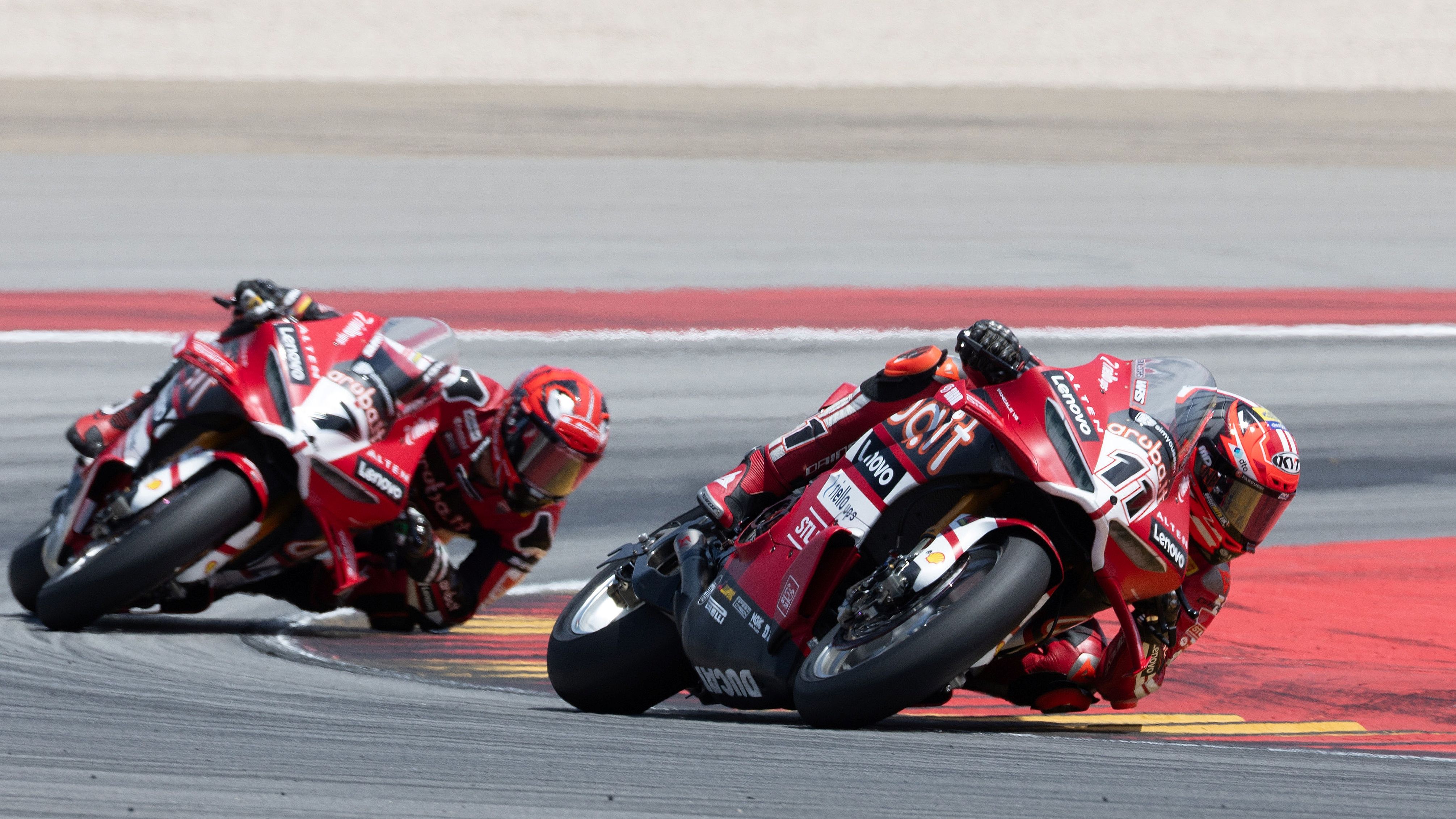 Nicolò Bulega ha vencido ante Iker Lecuona en Motorland