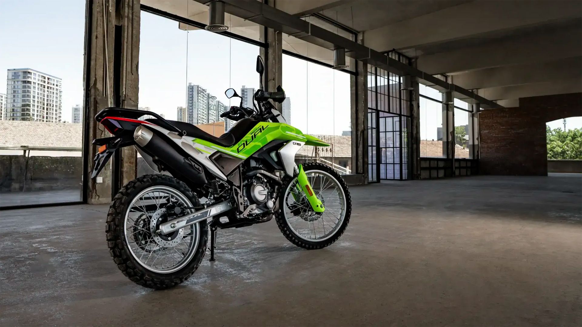 2995 euros por la nueva moto de enduro de CFMoto