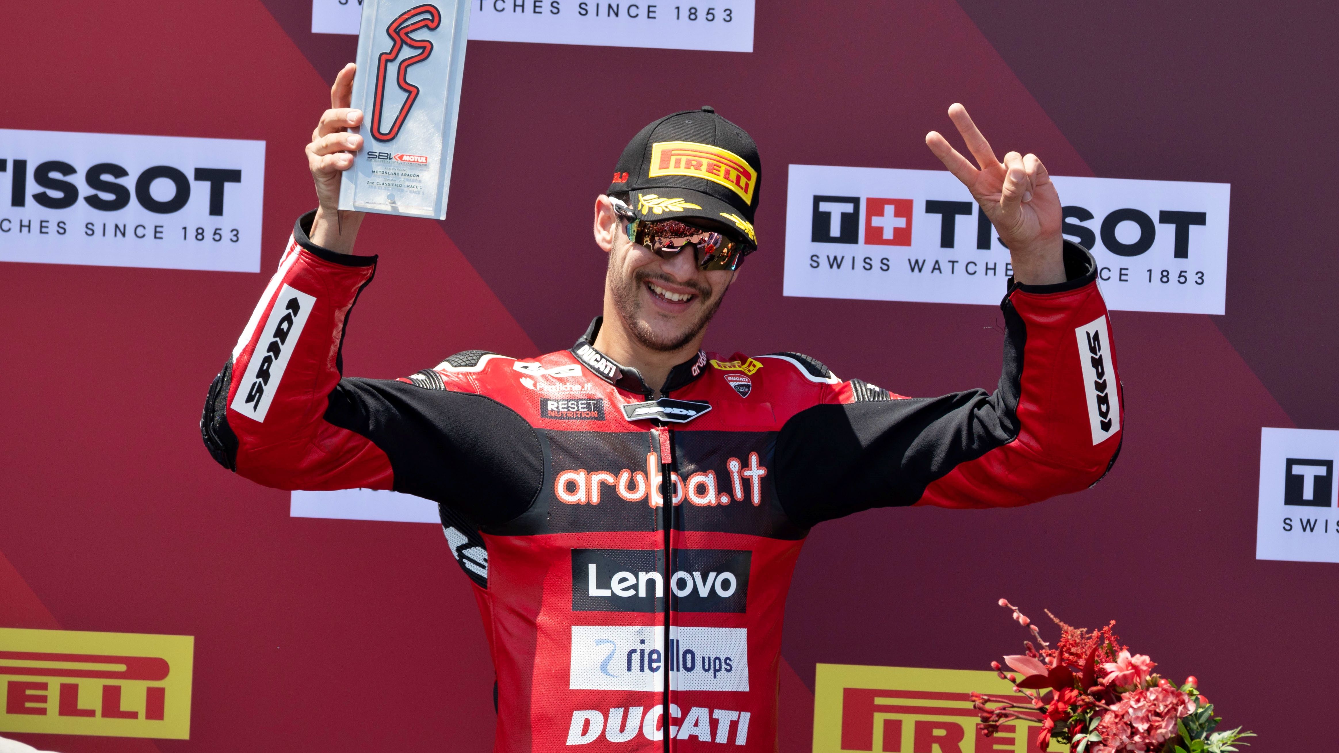Iker Lecuona en el podio de Motorland este fin de semana