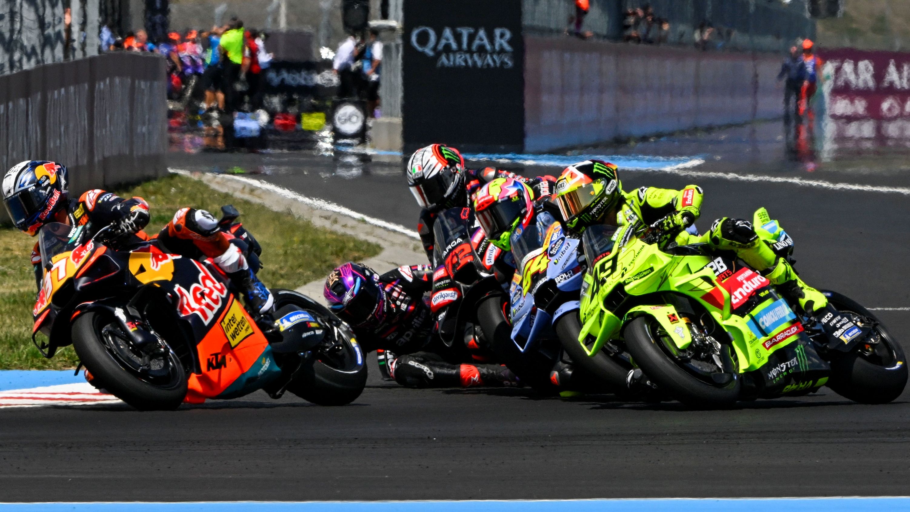 Jorge Martín cae en la primera curva y provoca un incidente múltiple, MotoGP Hungría 2026