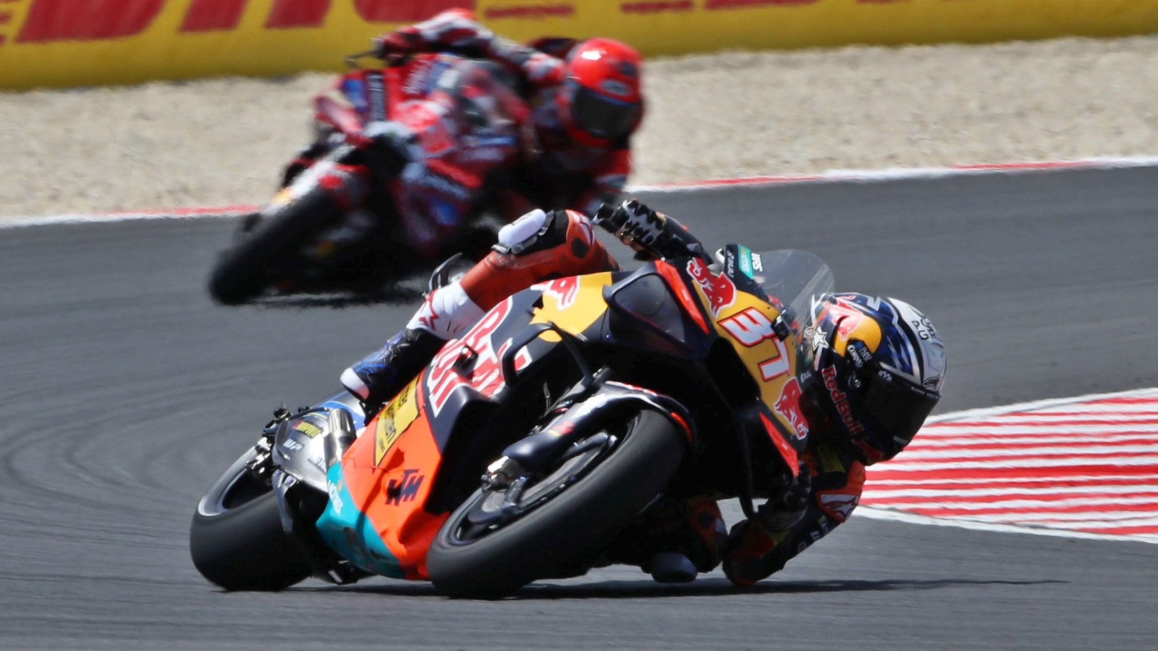 Pedro Acosta se escapa de Marc Márquez, MotoGP Hungría 2026