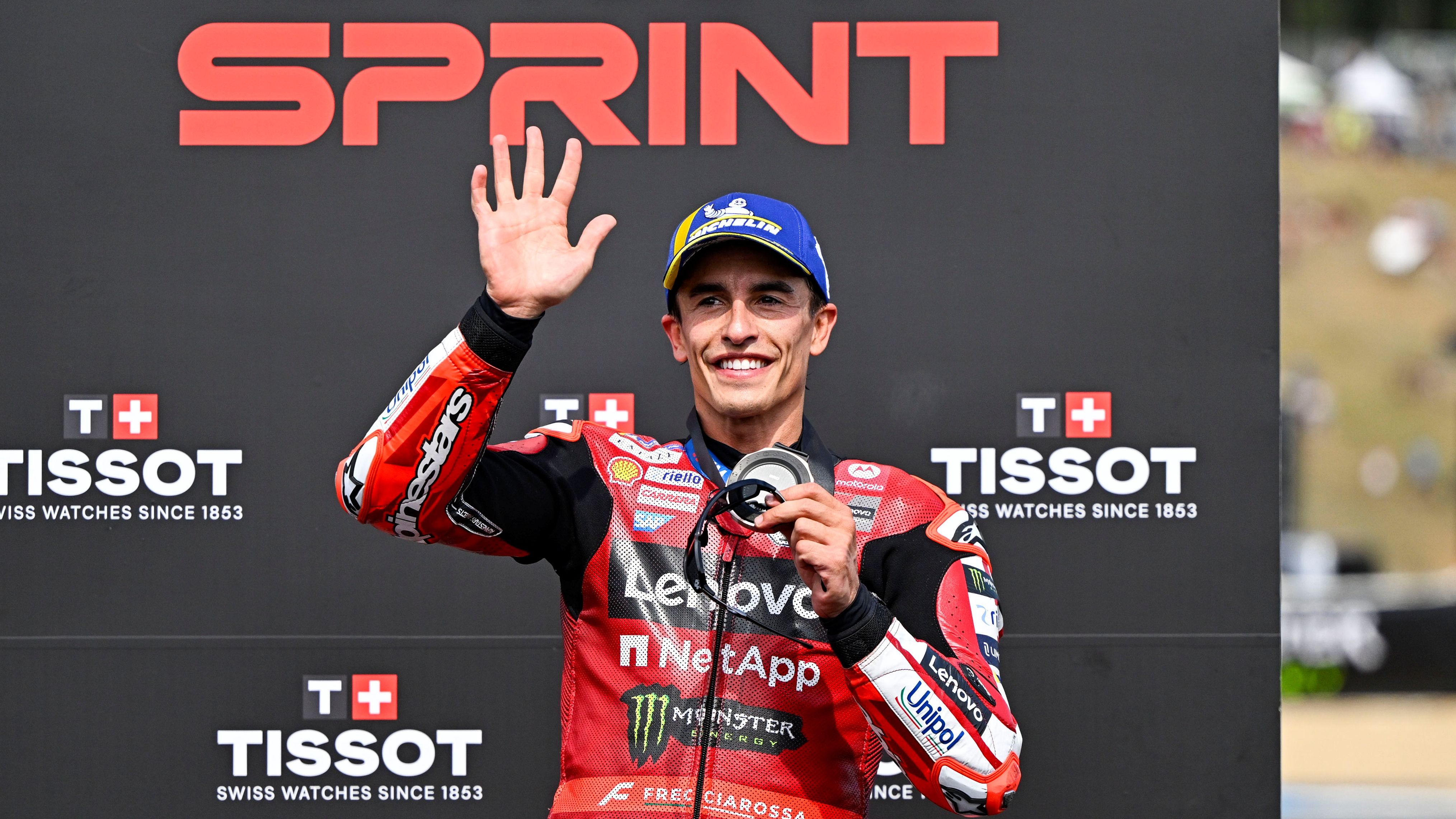Marc Márquez celebra su podio en el Sprint de Brno